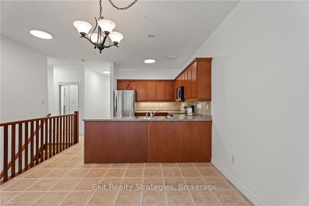 Photo 9 of Unit 39, 68 Hallmark Trail E, Hamilton, Twenty Place — HOMEH