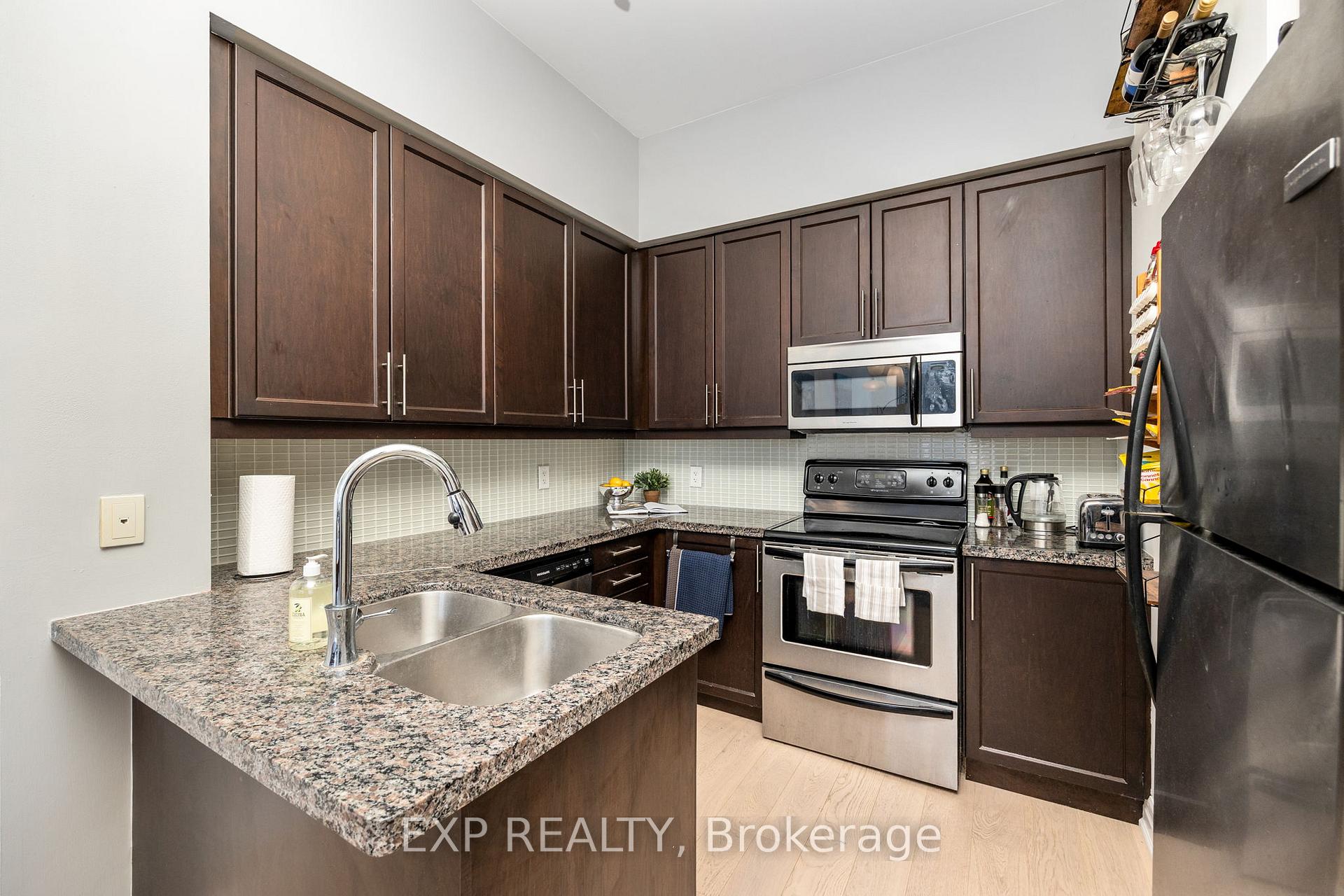 Photo 7 of Unit 210, 500 St Clair Avenue W, Toronto, Humewood-Cedarvale — HOMEH