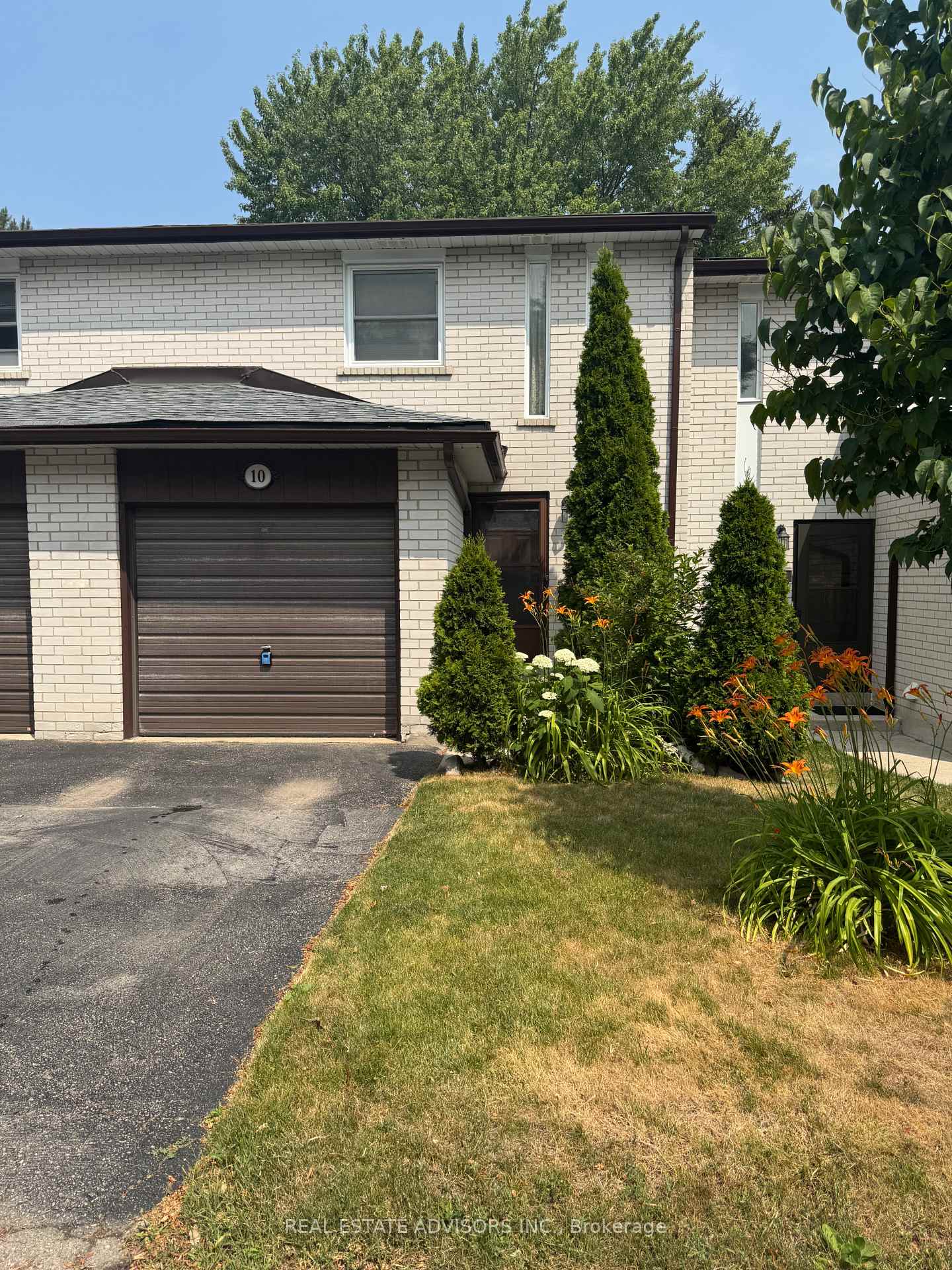 Photo 1 of 10 Niles Way, Markham, Aileen-Willowbrook — HOMEH