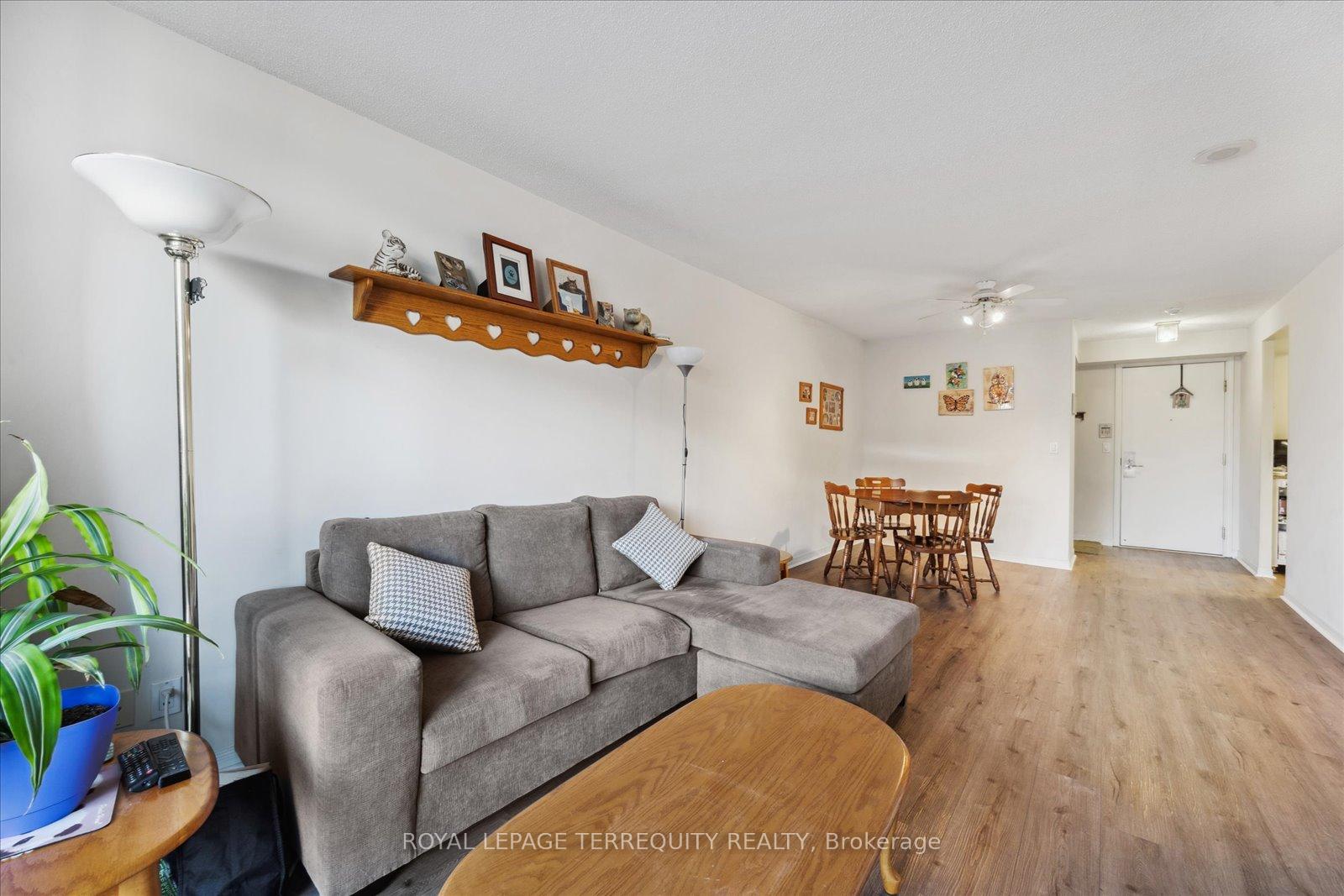 Photo 6 of Unit 316, 1000 The Esplanade N, Pickering, Town Centre — HOMEH