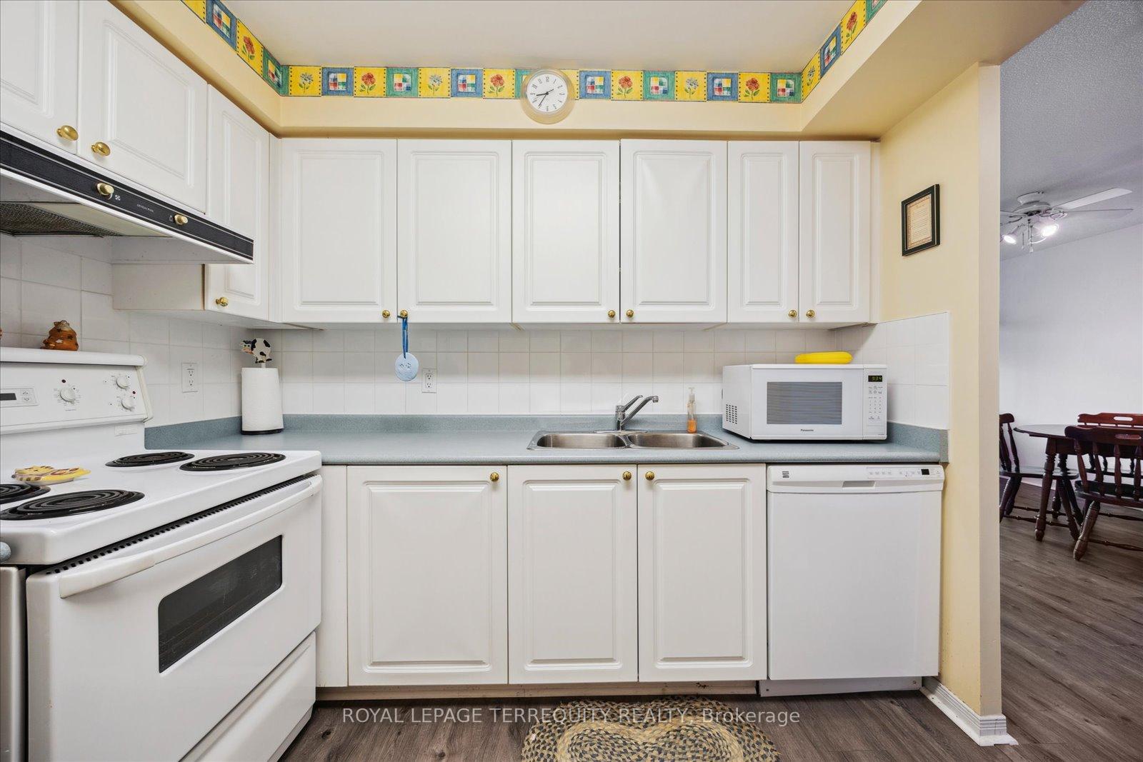 Photo 13 of Unit 316, 1000 The Esplanade N, Pickering, Town Centre — HOMEH