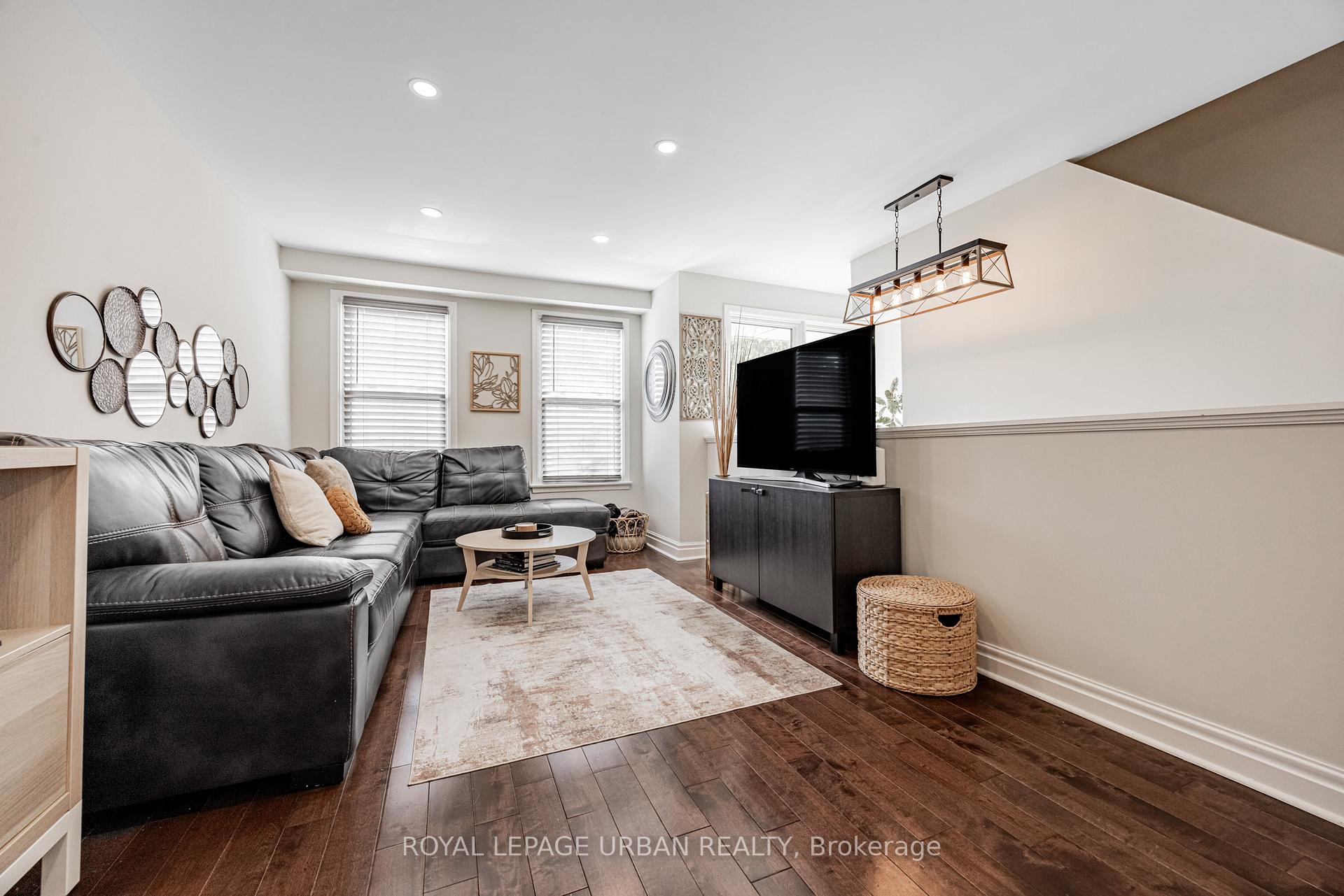 Photo 7 of 1684 John Street, Markham, Bayview Fairway-Bayview Country Club Estates — HOMEH