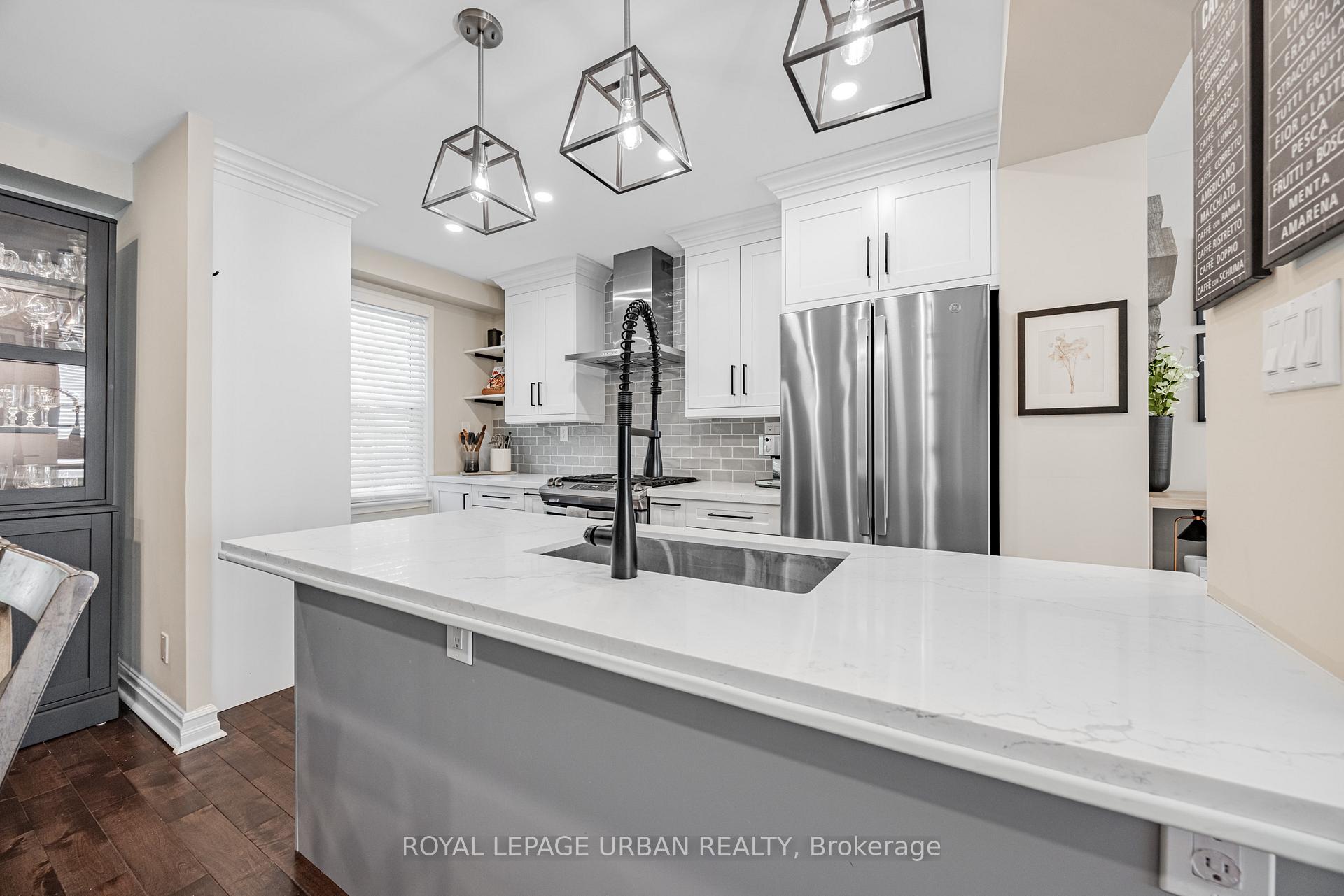 Photo 12 of 1684 John Street, Markham, Bayview Fairway-Bayview Country Club Estates — HOMEH