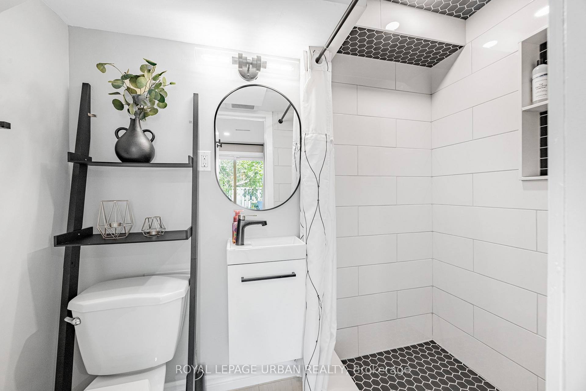 Photo 25 of 1684 John Street, Markham, Bayview Fairway-Bayview Country Club Estates — HOMEH