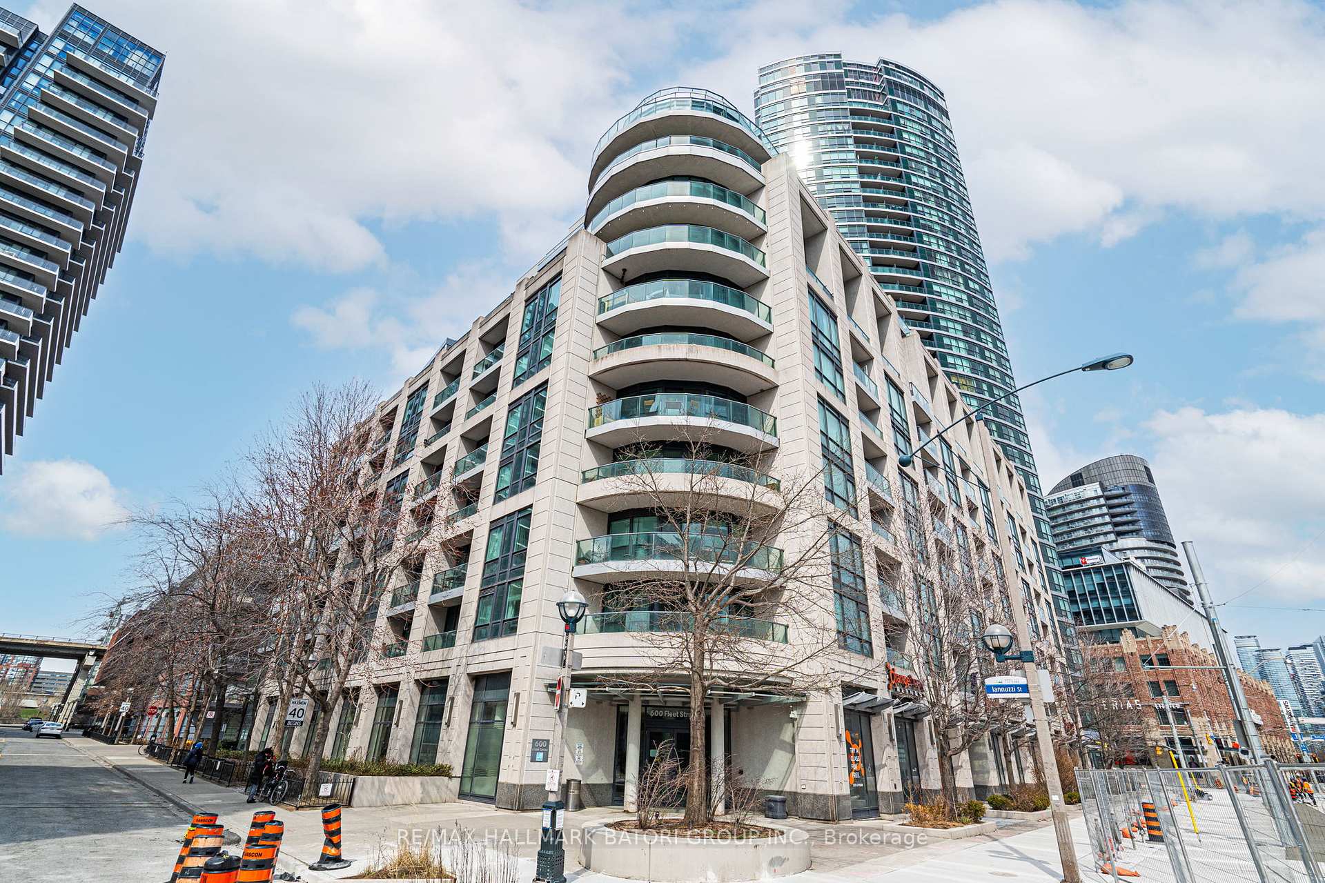Photo 1 of Unit 1106, 600 Fleet Street, Toronto, Niagara — HOMEH