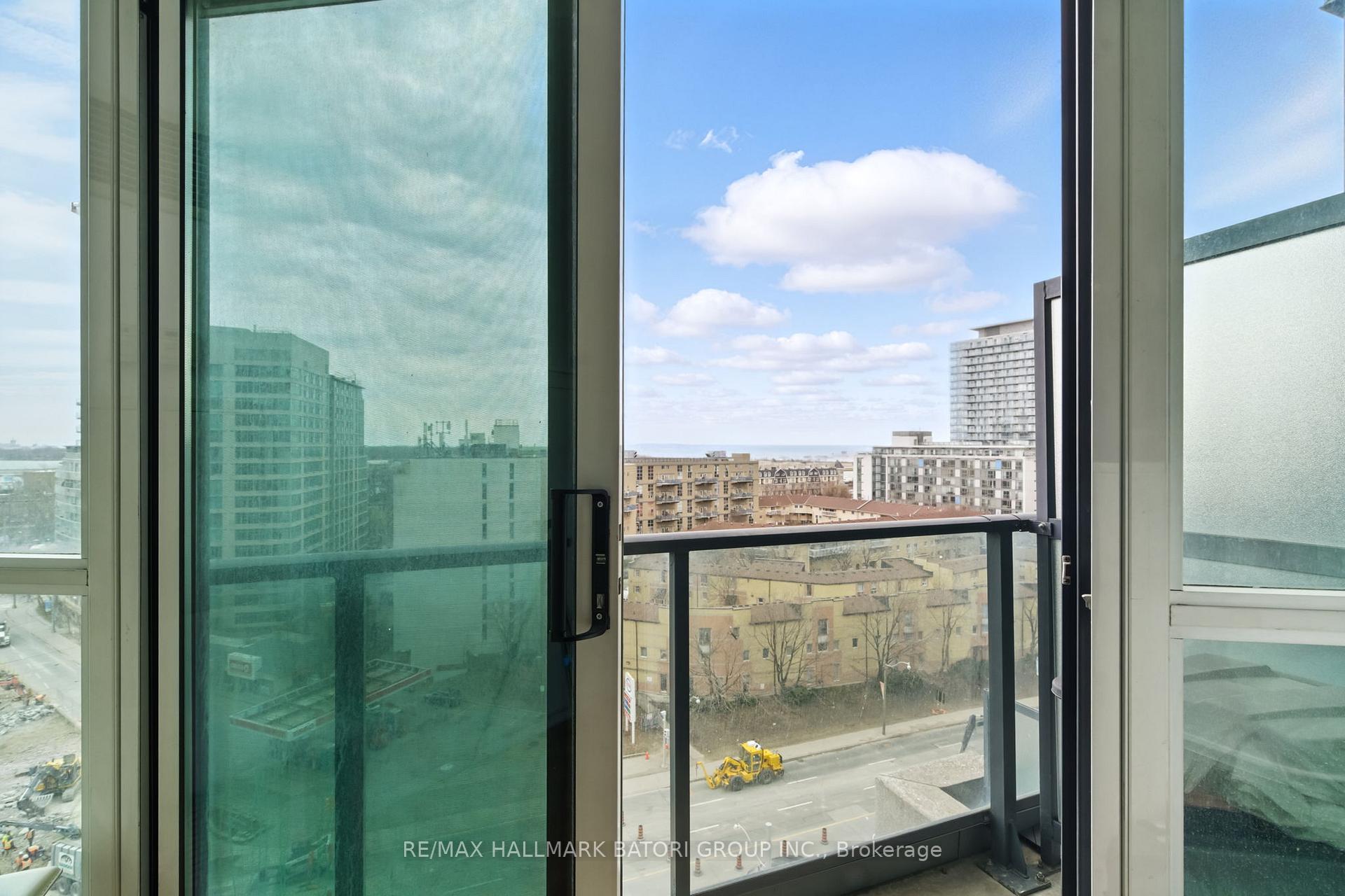 Photo 9 of Unit 1106, 600 Fleet Street, Toronto, Niagara — HOMEH
