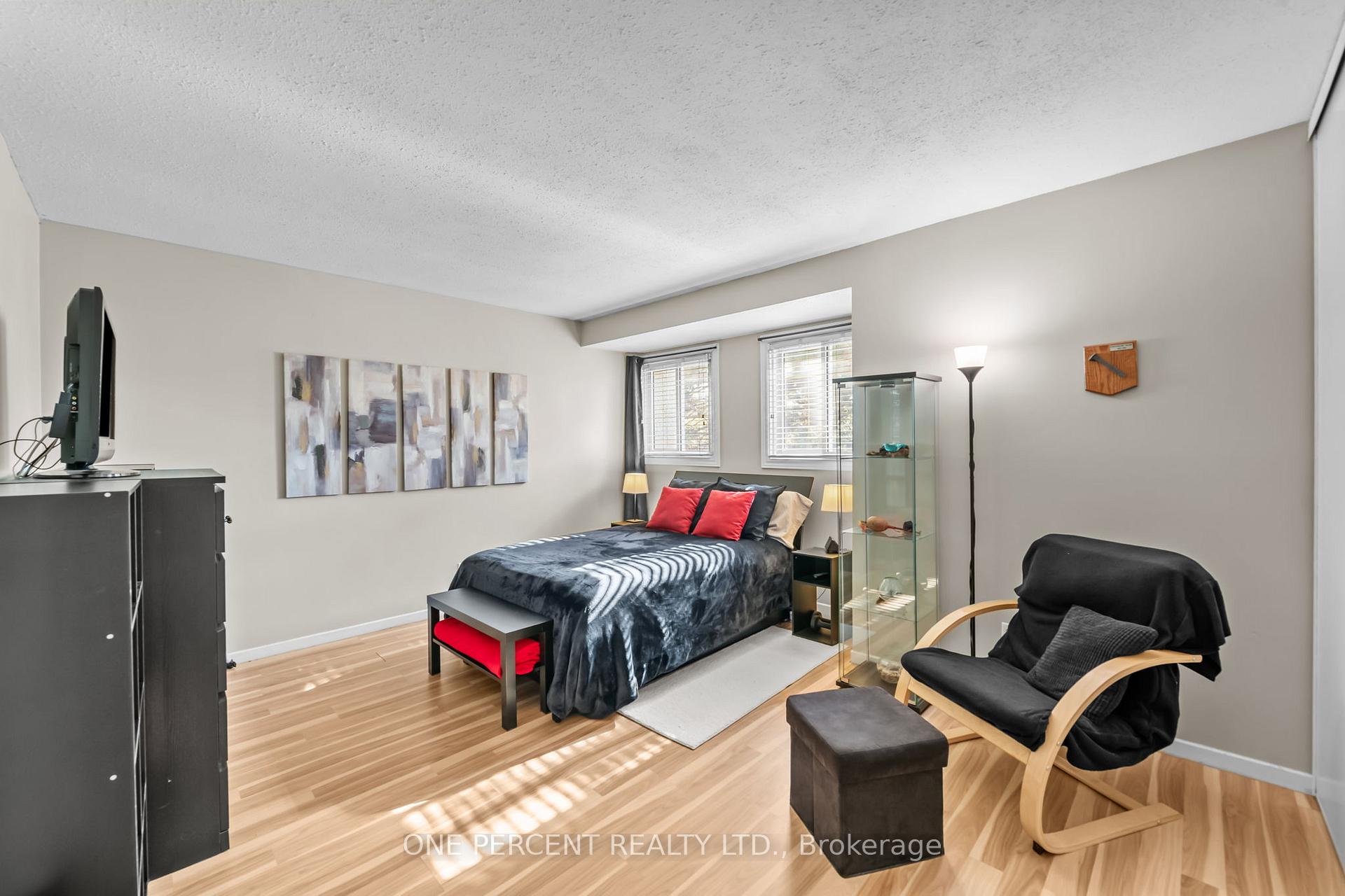 Photo 21 of 62 Mcclintock Way, Ottawa, Kanata - Katimavik — HOMEH