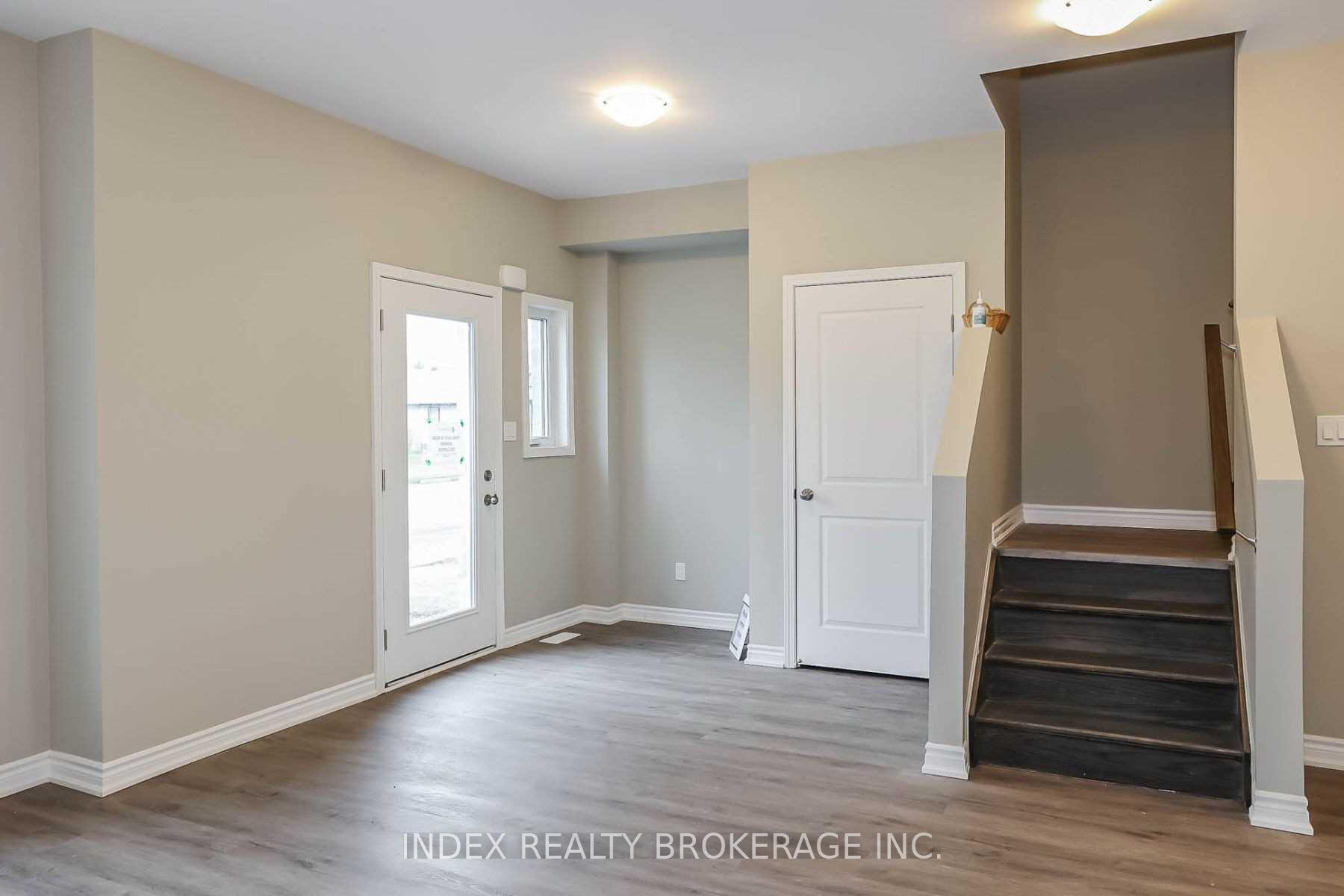Photo 4 of Unit 1, 150 Broadway, Welland, Broadway — HOMEH