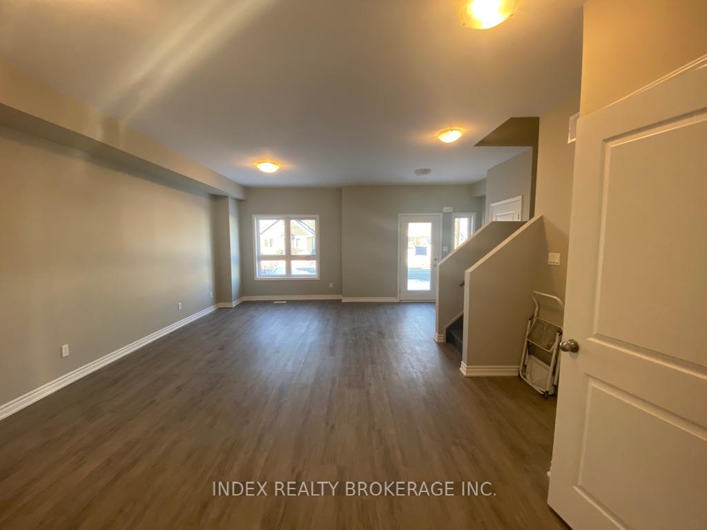 Photo 5 of Unit 1, 150 Broadway, Welland, Broadway — HOMEH