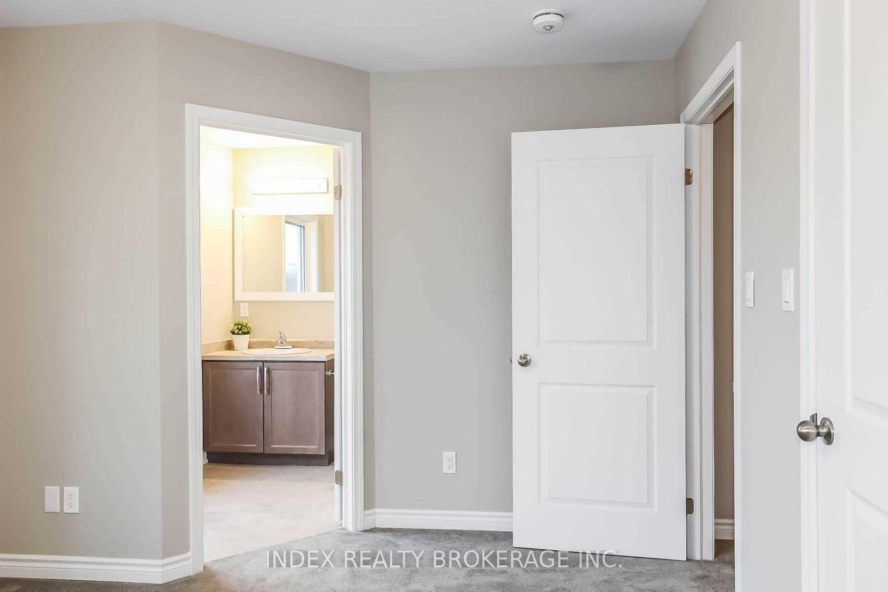 Photo 26 of Unit 1, 150 Broadway, Welland, Broadway — HOMEH