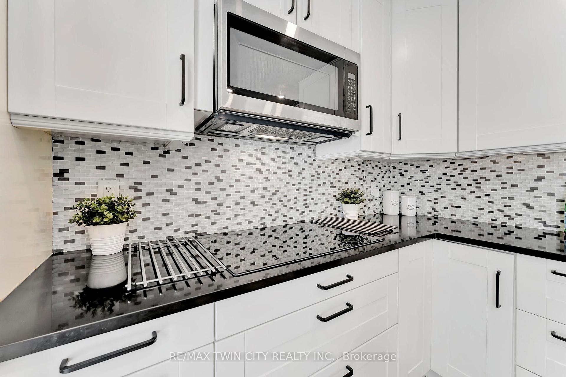 Photo 13 of Unit 8, 205 Highland Crescent, Kitchener — HOMEH