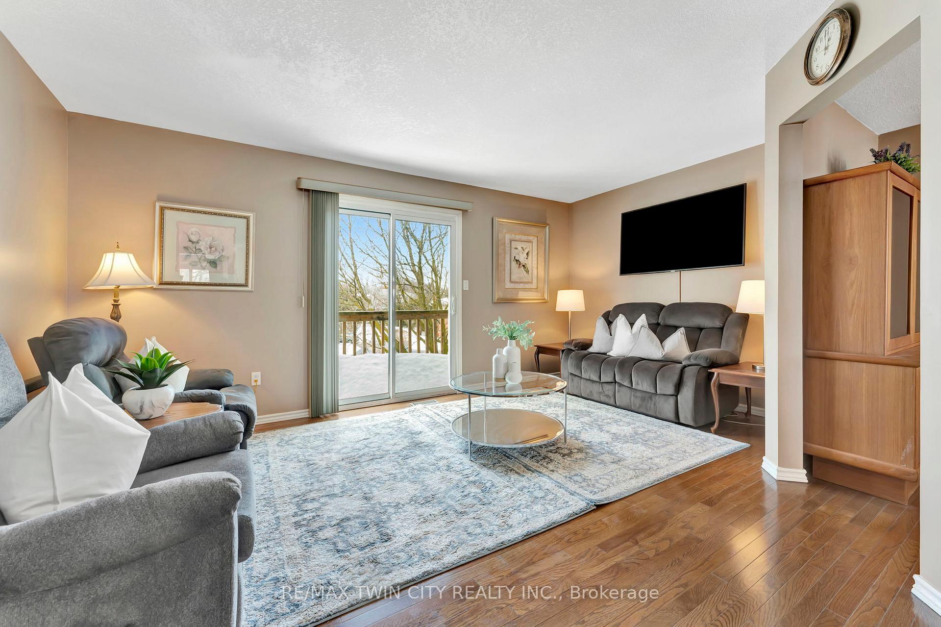 Photo 18 of Unit 8, 205 Highland Crescent, Kitchener — HOMEH
