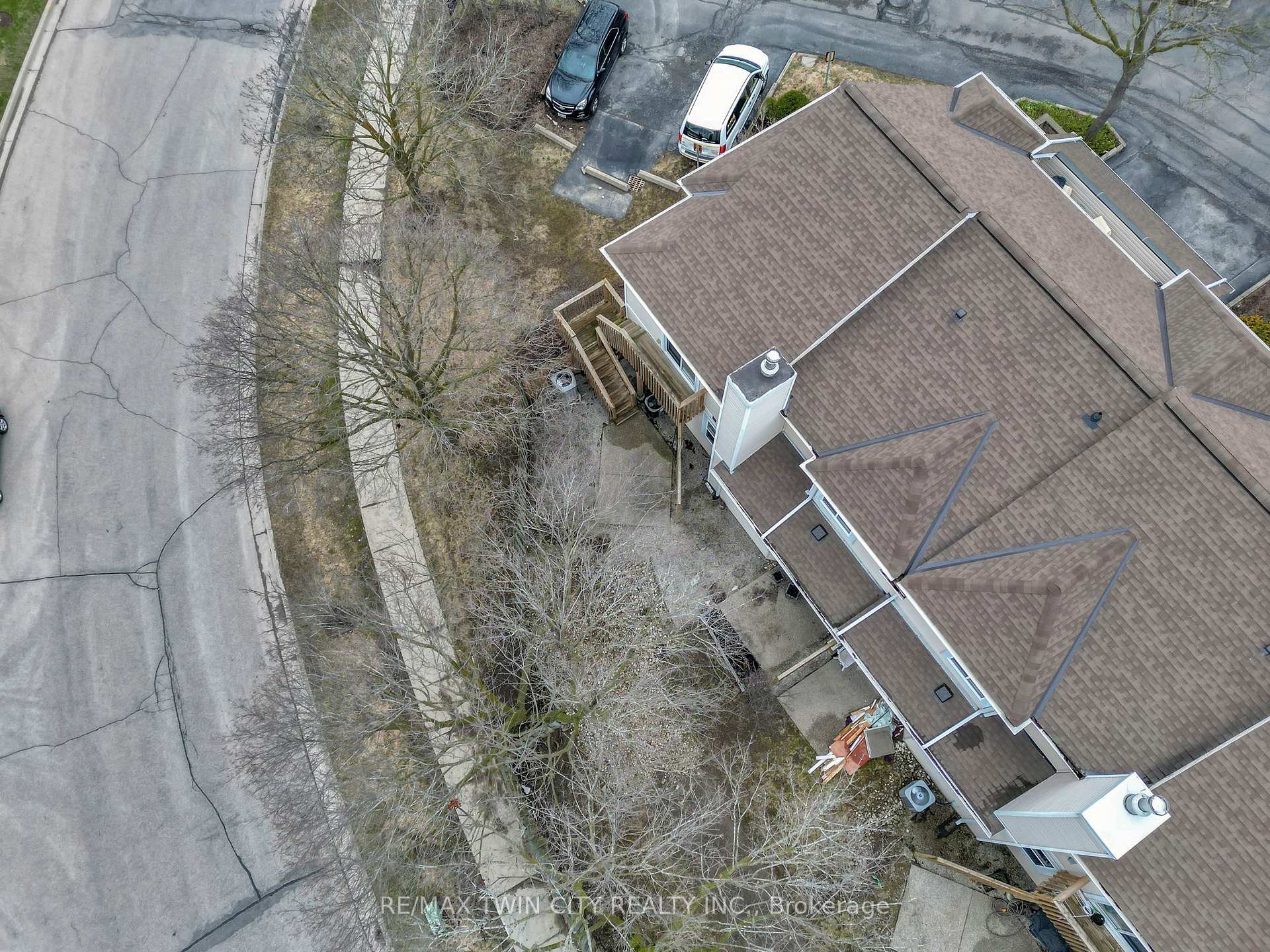 Photo 27 of Unit 8, 205 Highland Crescent, Kitchener — HOMEH