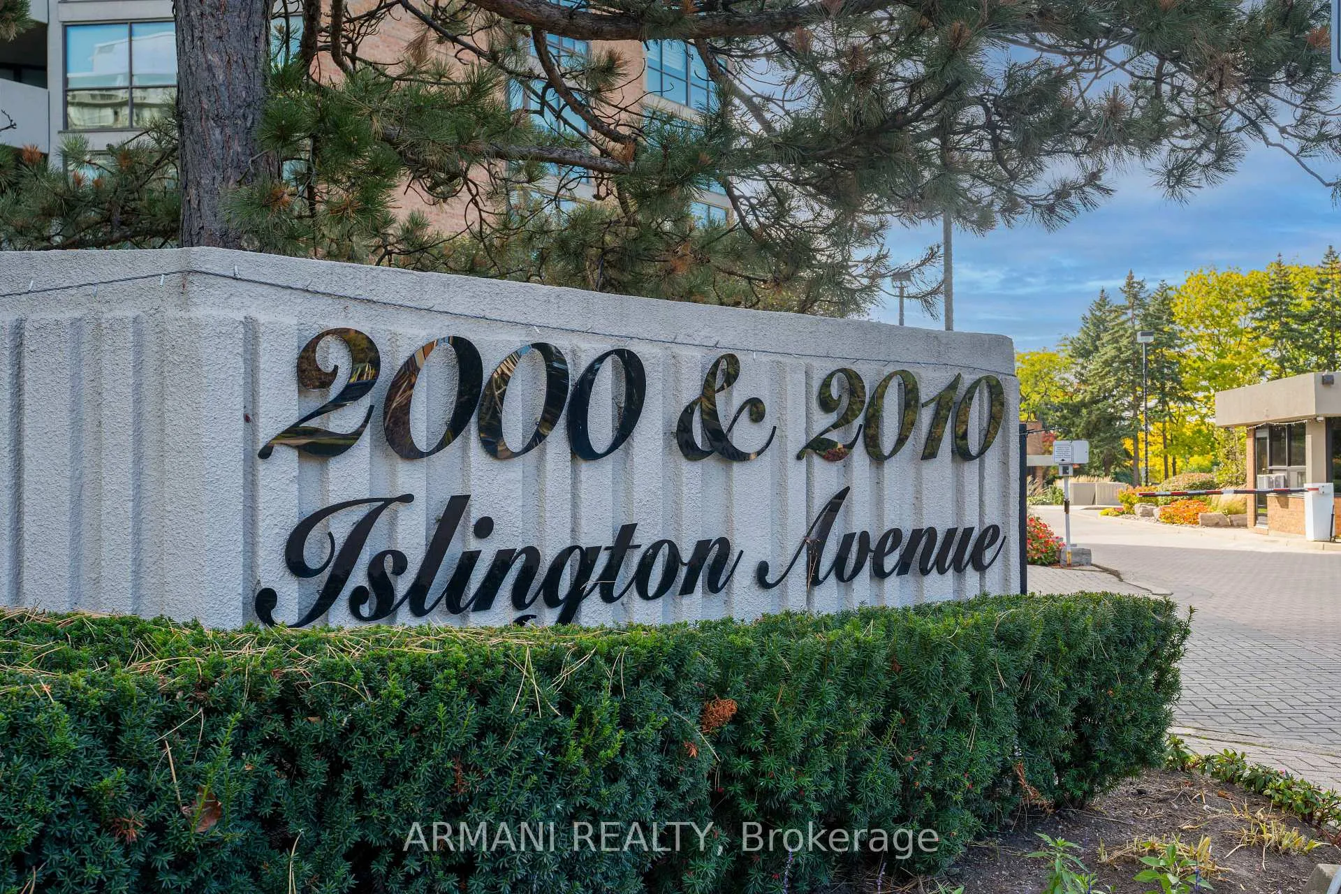 Photo 2 of Unit 1611, 2000 Islington Avenue, Etobicoke, Kingsview Village-The Westway — HOMEH