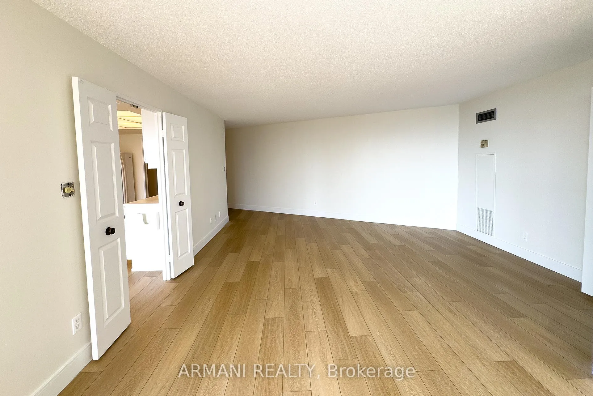 Photo 18 of Unit 1611, 2000 Islington Avenue, Etobicoke, Kingsview Village-The Westway — HOMEH