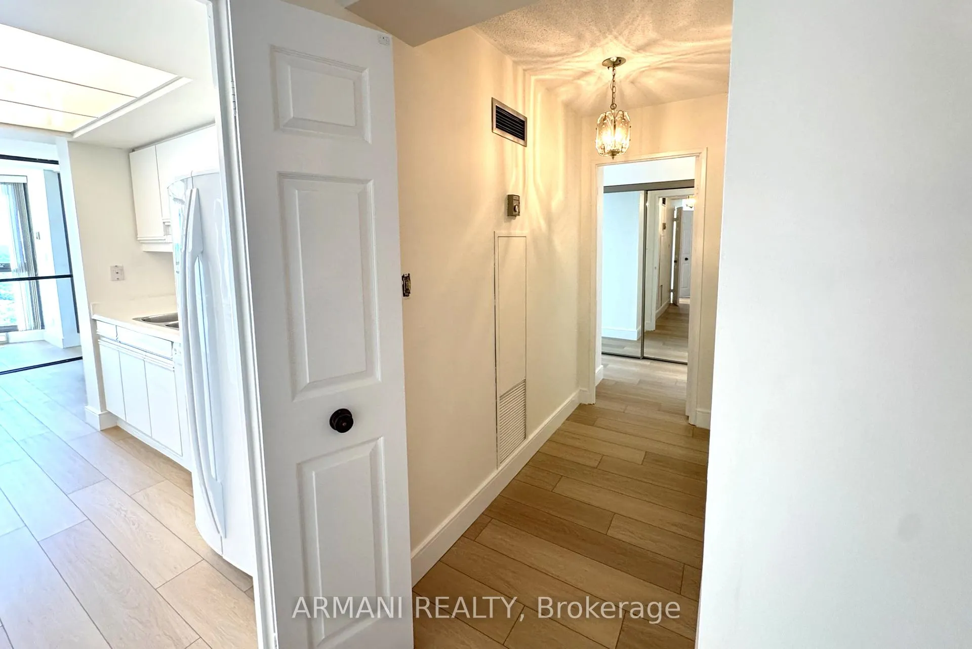 Photo 23 of Unit 1611, 2000 Islington Avenue, Etobicoke, Kingsview Village-The Westway — HOMEH