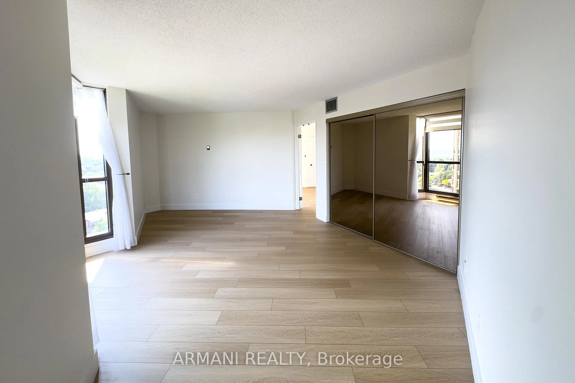 Photo 32 of Unit 1611, 2000 Islington Avenue, Etobicoke, Kingsview Village-The Westway — HOMEH