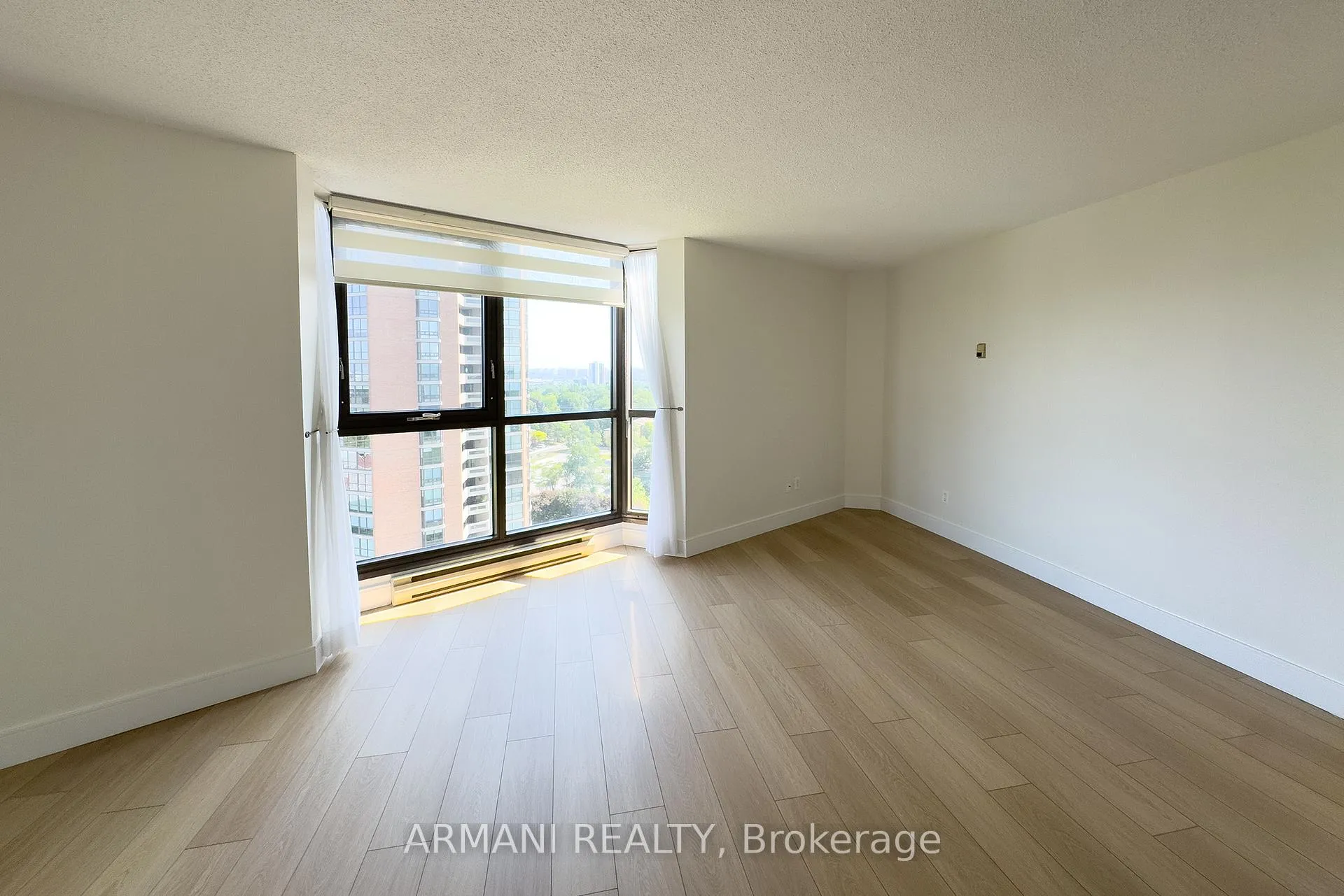 Photo 33 of Unit 1611, 2000 Islington Avenue, Etobicoke, Kingsview Village-The Westway — HOMEH