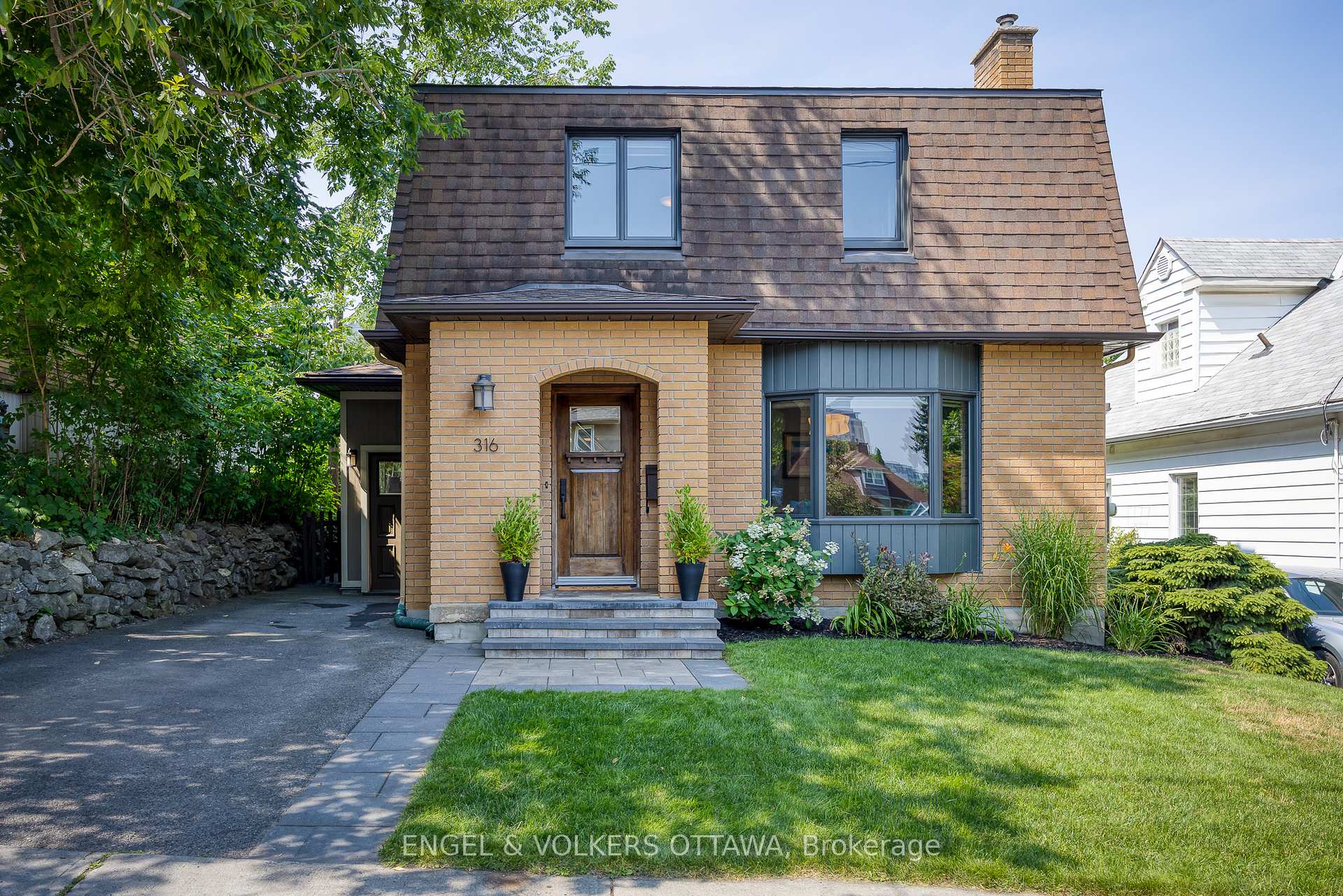 Front of 316 Fairmont Avenue