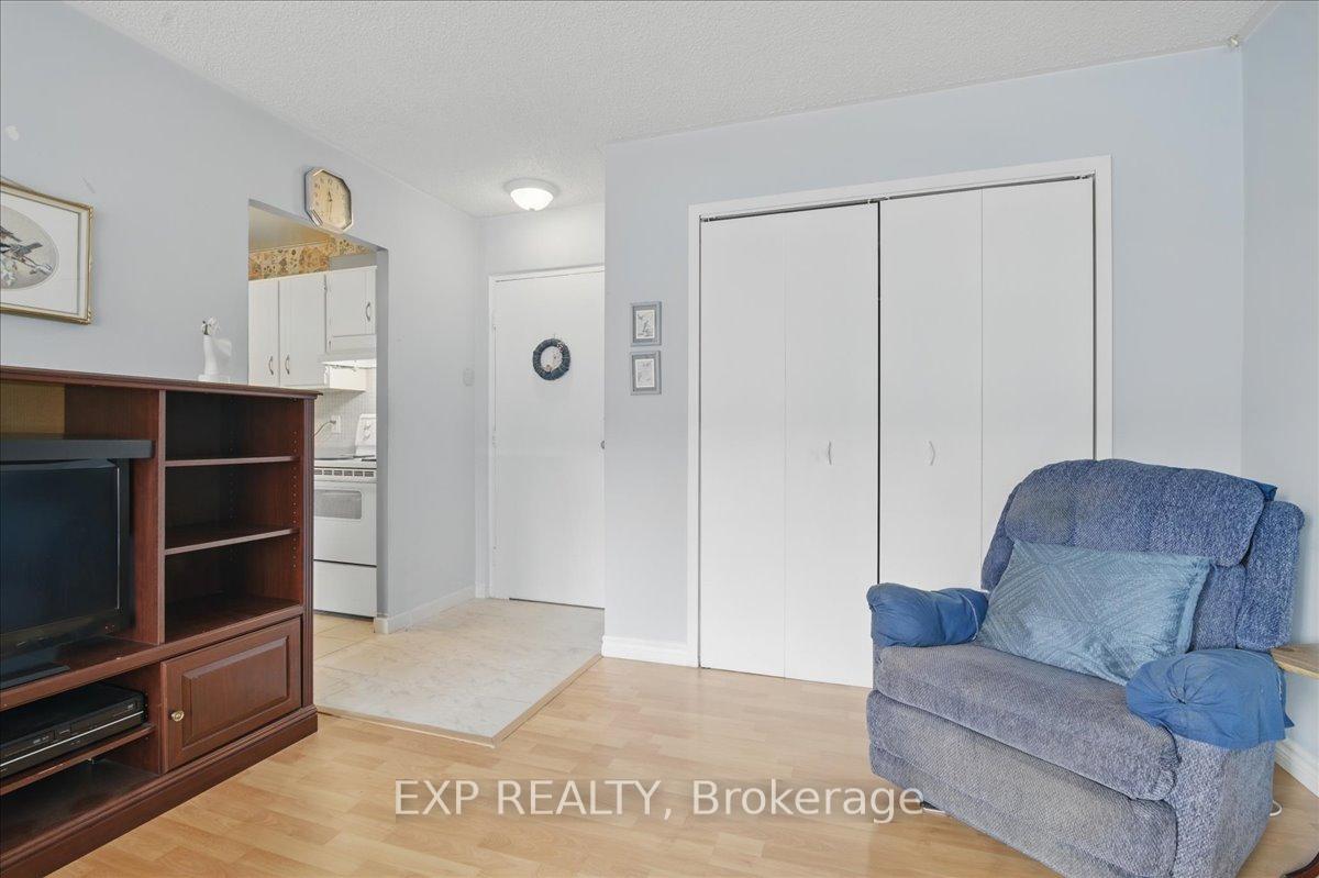 Photo 8 of Unit 306, 131 Taunton Road E, Oshawa, Centennial — HOMEH