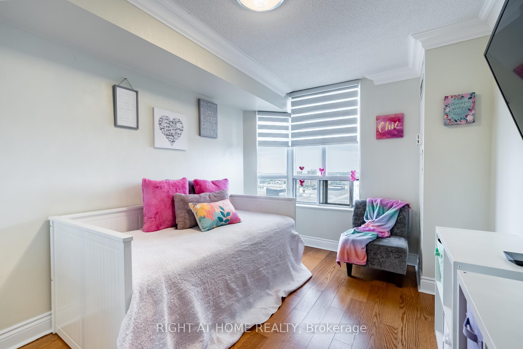 Photo 18 of Unit 1613, 1000 The Esplanade N, Pickering, Town Centre — HOMEH