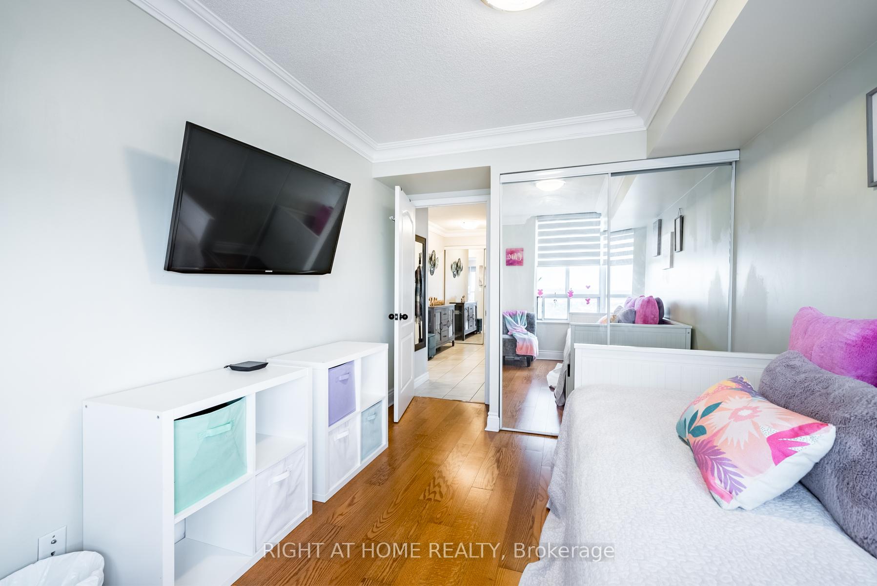 Photo 19 of Unit 1613, 1000 The Esplanade N, Pickering, Town Centre — HOMEH