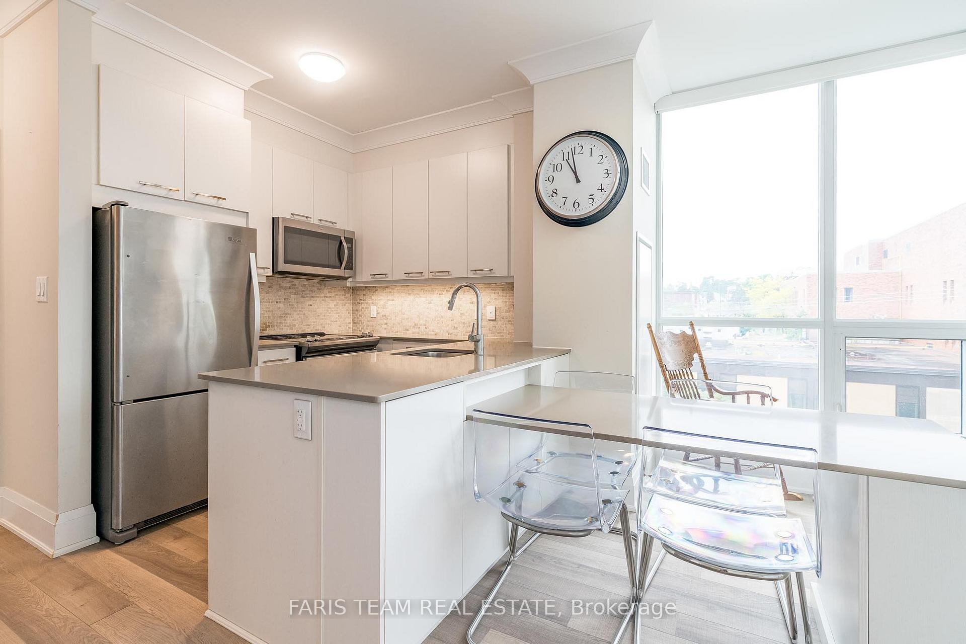 Photo 6 of Unit 305, 111 Worsley Street, Barrie, City Centre — HOMEH