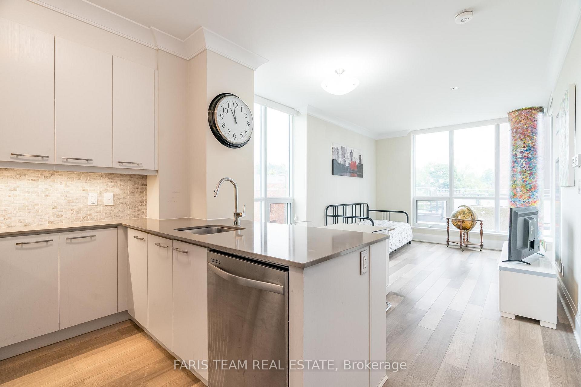 Photo 8 of Unit 305, 111 Worsley Street, Barrie, City Centre — HOMEH