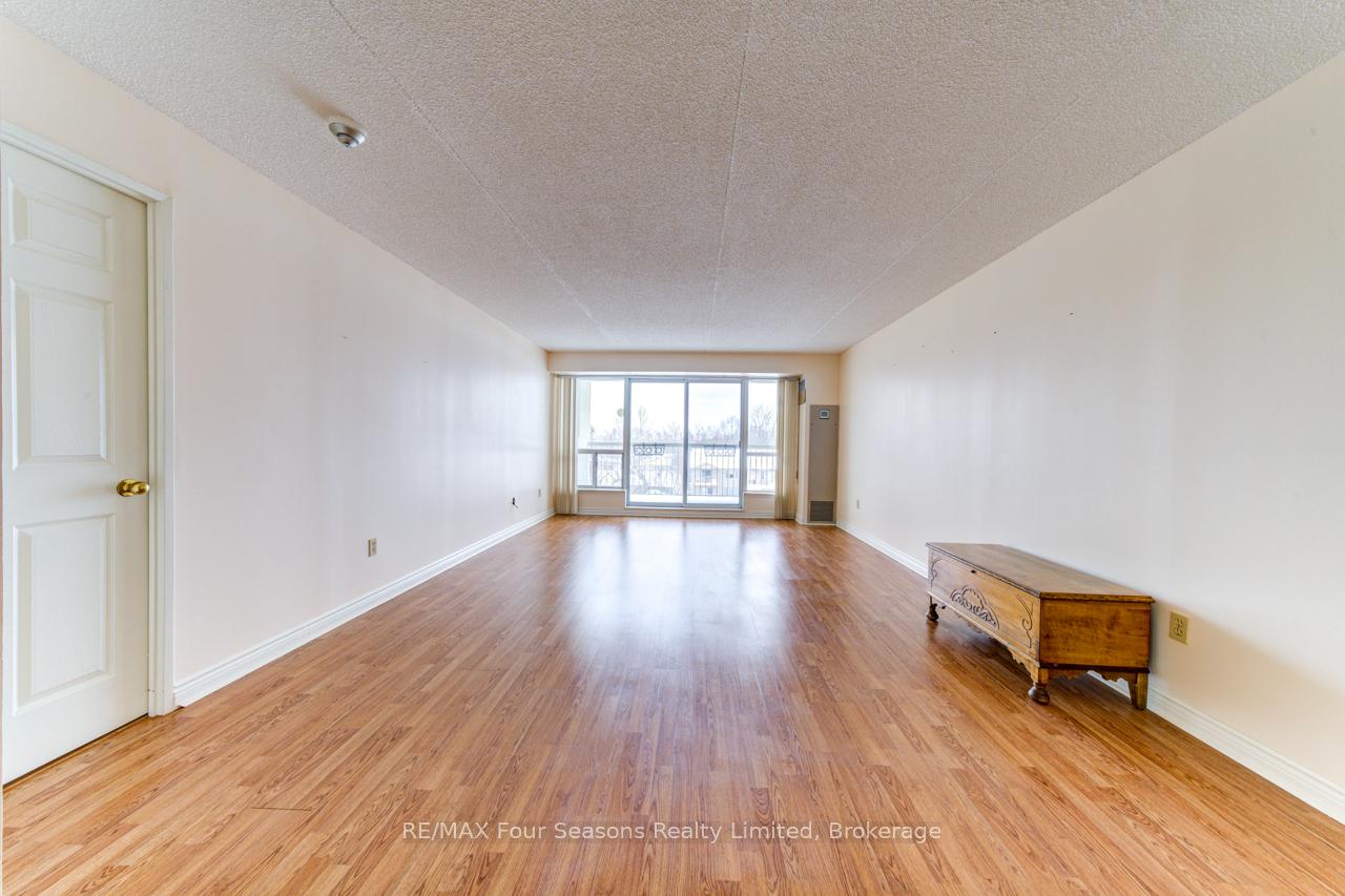 Photo 11 of Unit 415, 172 Eighth Street, Collingwood — HOMEH