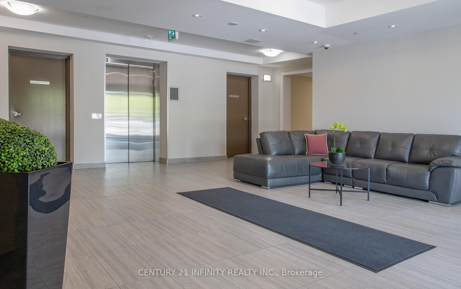 Photo 2 of Unit 201, 80 Aspen Springs Drive, Clarington, Bowmanville — HOMEH