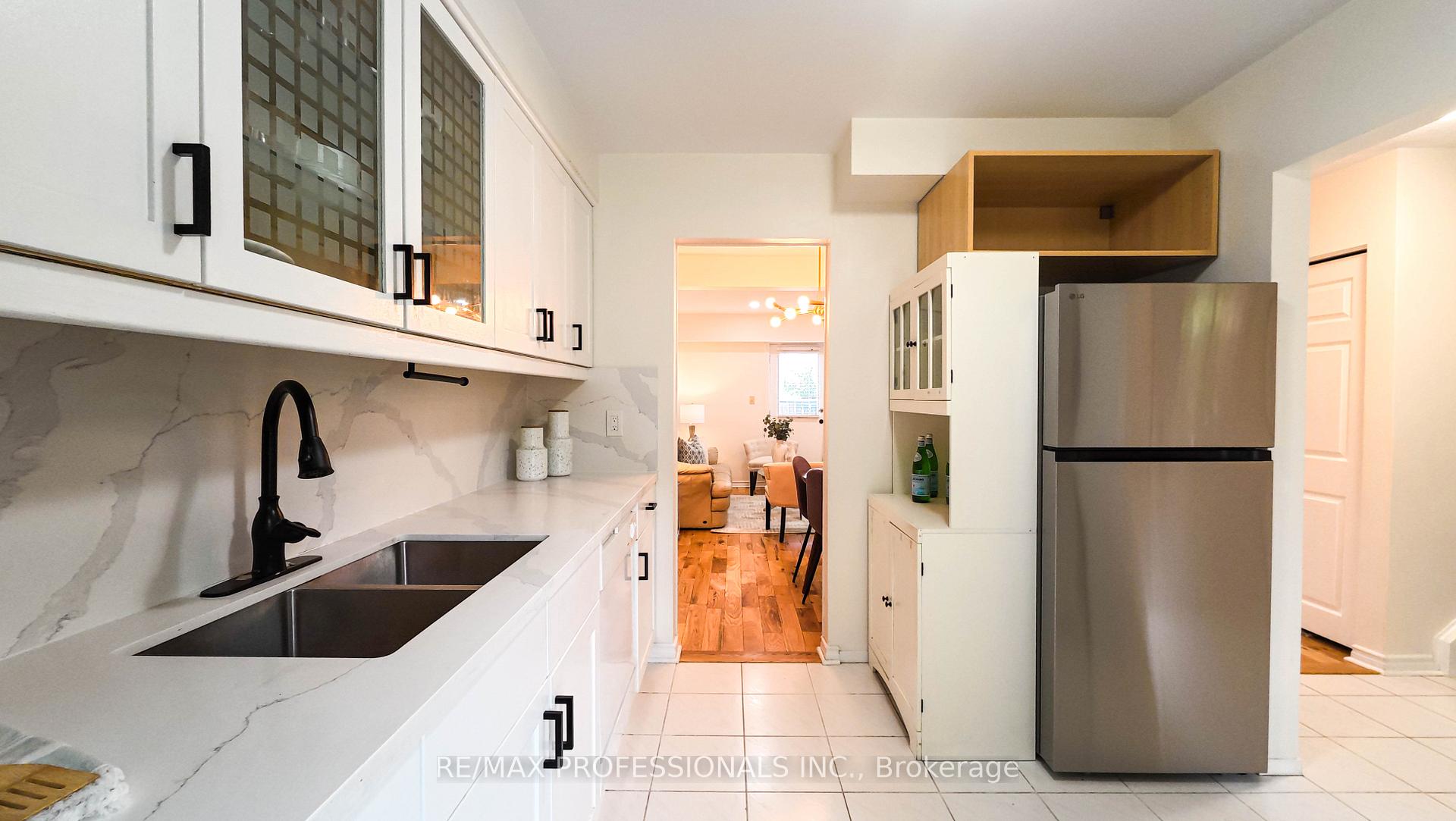 Photo 7 of Unit 27, 1 Wootten Way S, Markham, Sherwood-Amberglen — HOMEH