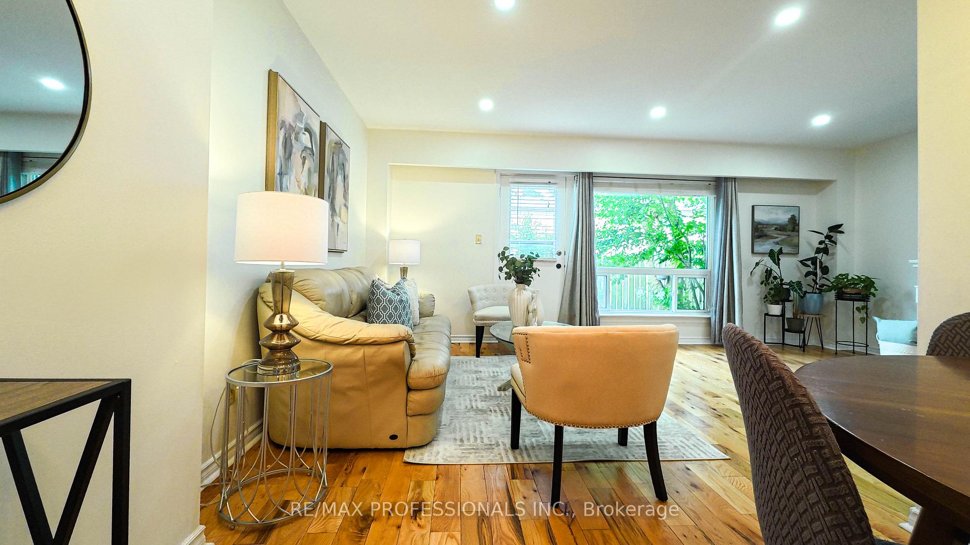 Photo 14 of Unit 27, 1 Wootten Way S, Markham, Sherwood-Amberglen — HOMEH