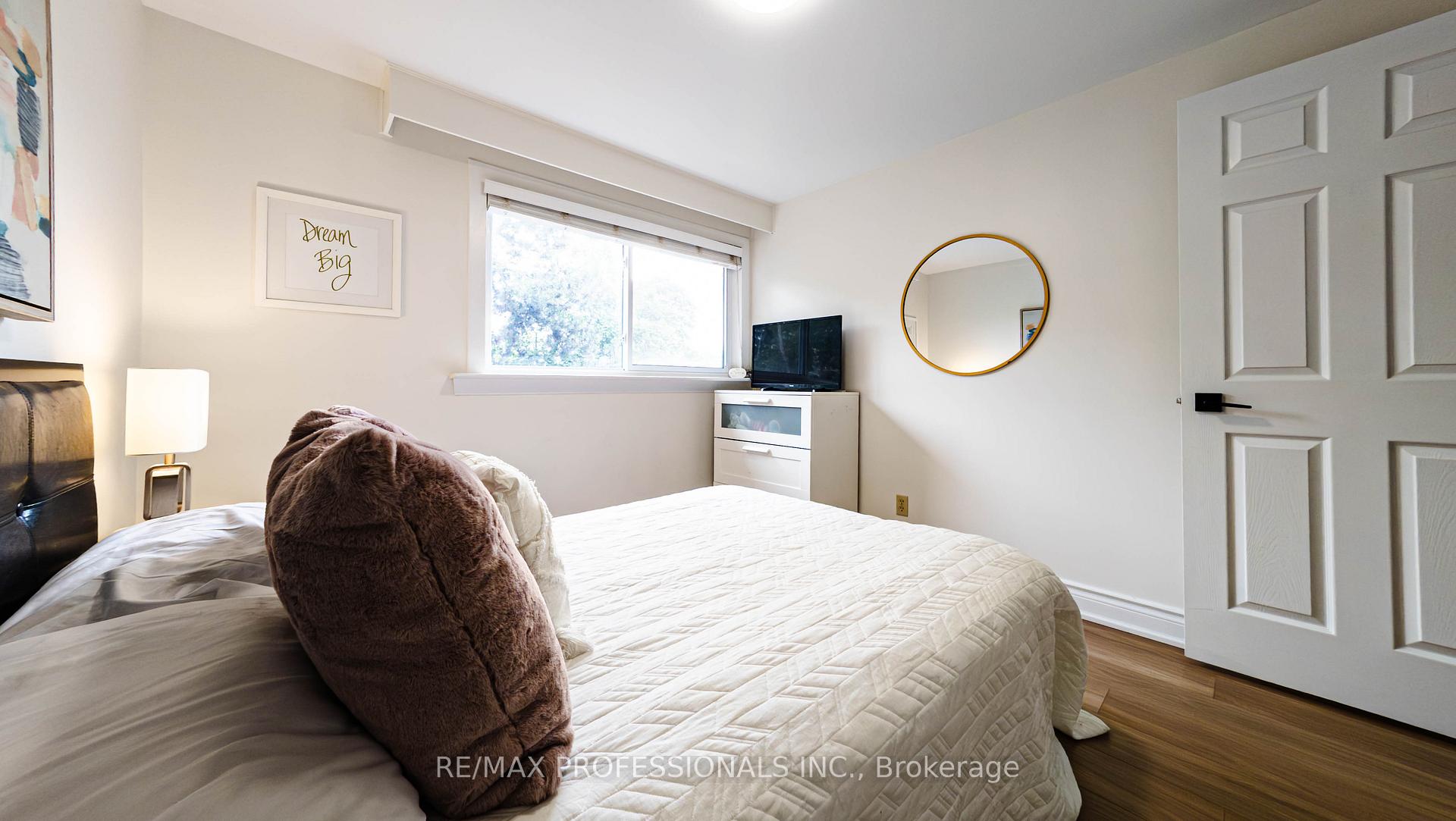 Photo 23 of Unit 27, 1 Wootten Way S, Markham, Sherwood-Amberglen — HOMEH