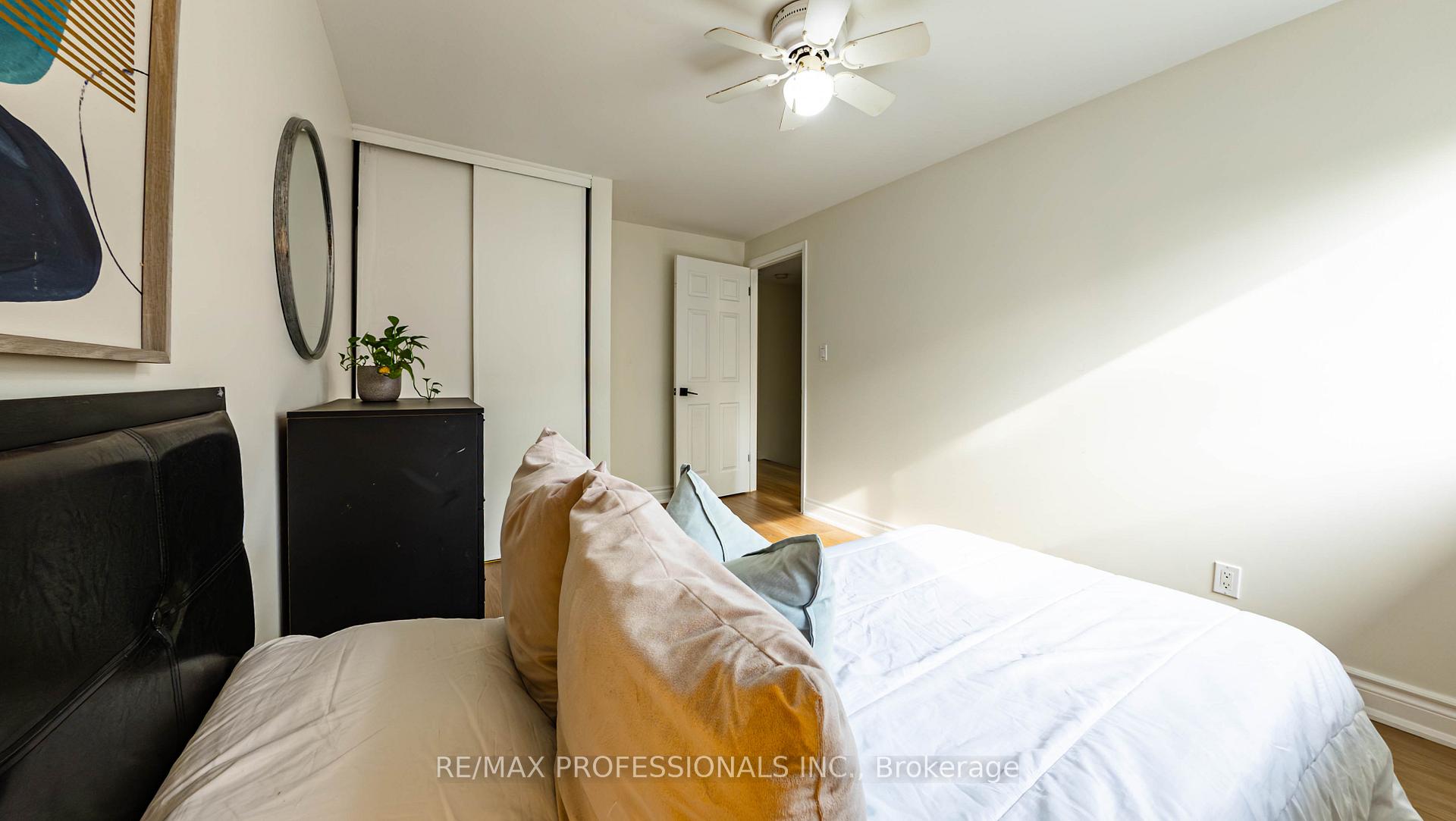 Photo 29 of Unit 27, 1 Wootten Way S, Markham, Sherwood-Amberglen — HOMEH