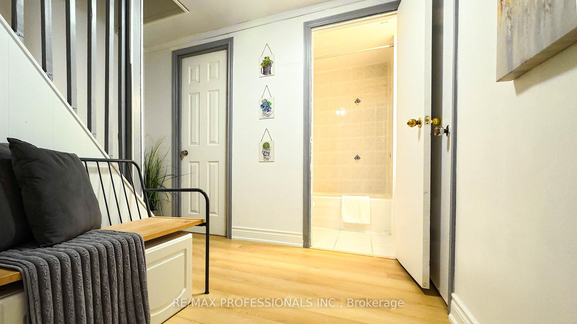 Photo 32 of Unit 27, 1 Wootten Way S, Markham, Sherwood-Amberglen — HOMEH