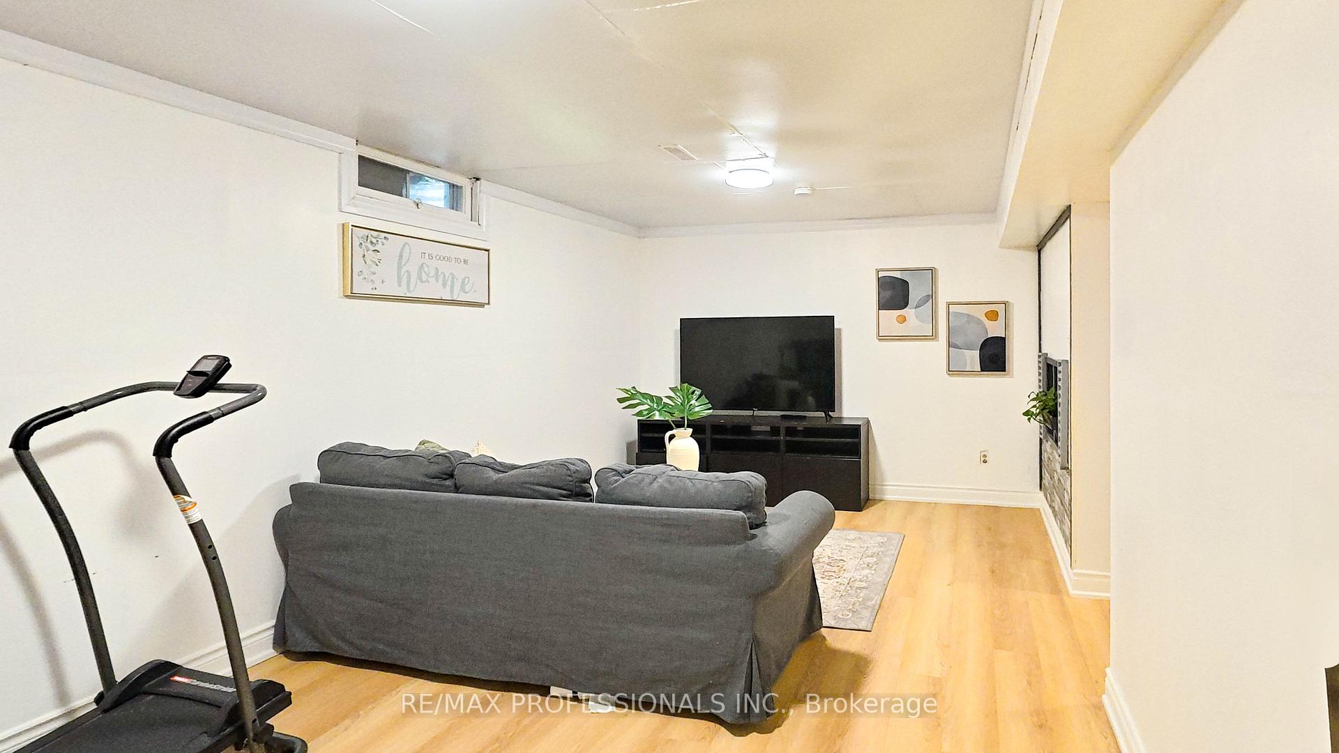 Photo 36 of Unit 27, 1 Wootten Way S, Markham, Sherwood-Amberglen — HOMEH