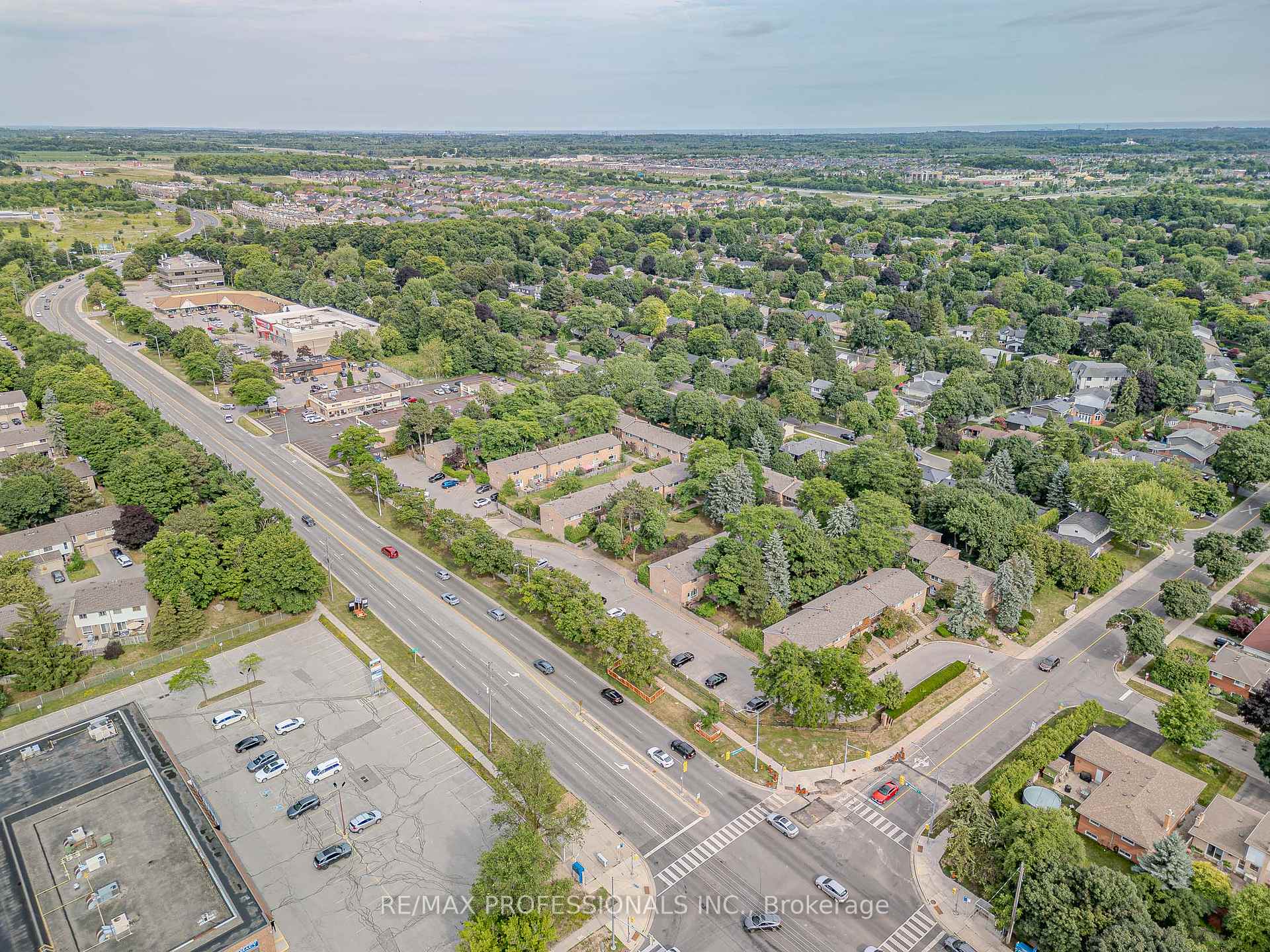 Photo 38 of Unit 27, 1 Wootten Way S, Markham, Sherwood-Amberglen — HOMEH