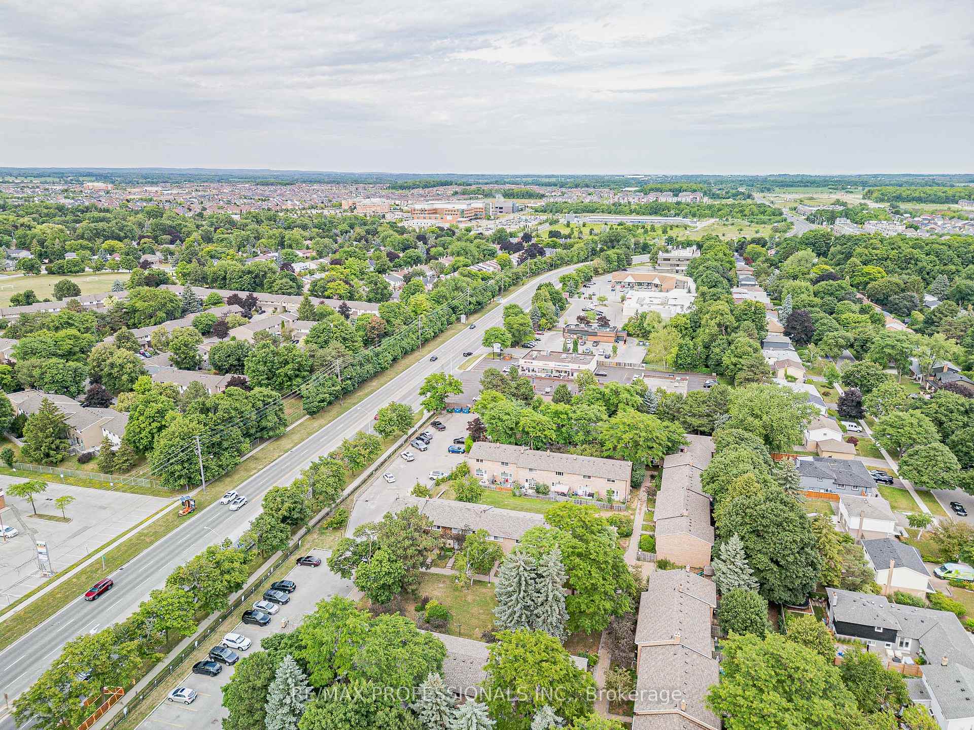 Photo 43 of Unit 27, 1 Wootten Way S, Markham, Sherwood-Amberglen — HOMEH