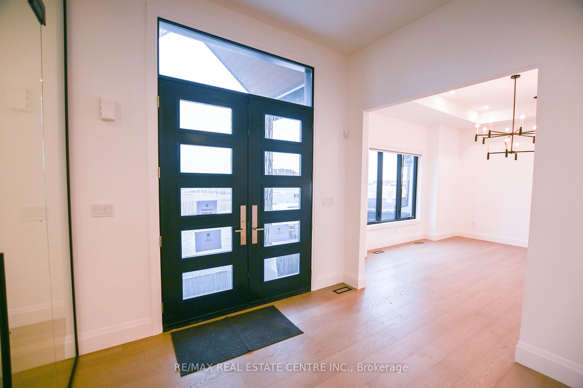 Photo 2 of Unit 3, 7325 Sunset Place, Grimsby, Grimsby Escarpment — HOMEH
