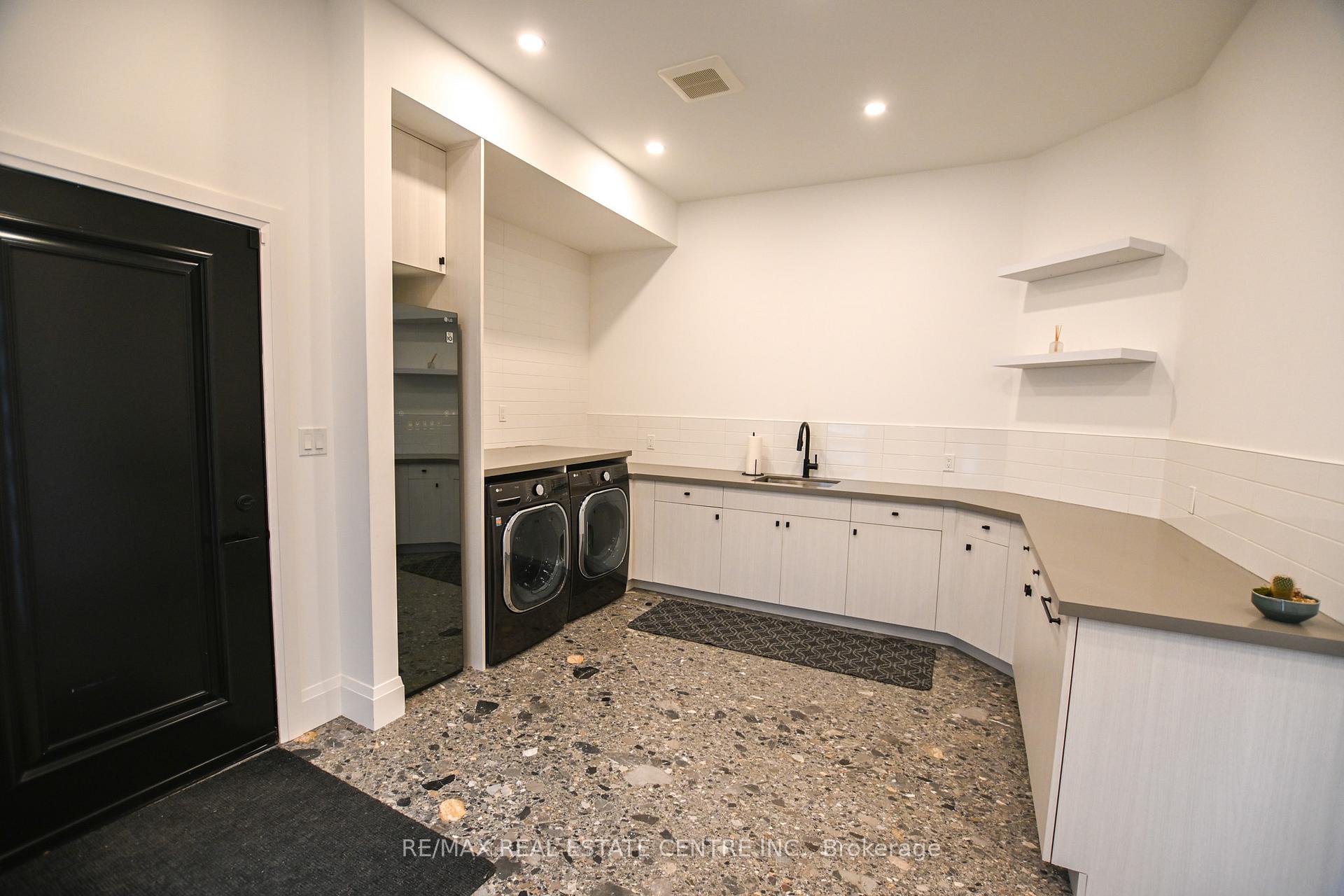 Photo 36 of Unit 3, 7325 Sunset Place, Grimsby, Grimsby Escarpment — HOMEH