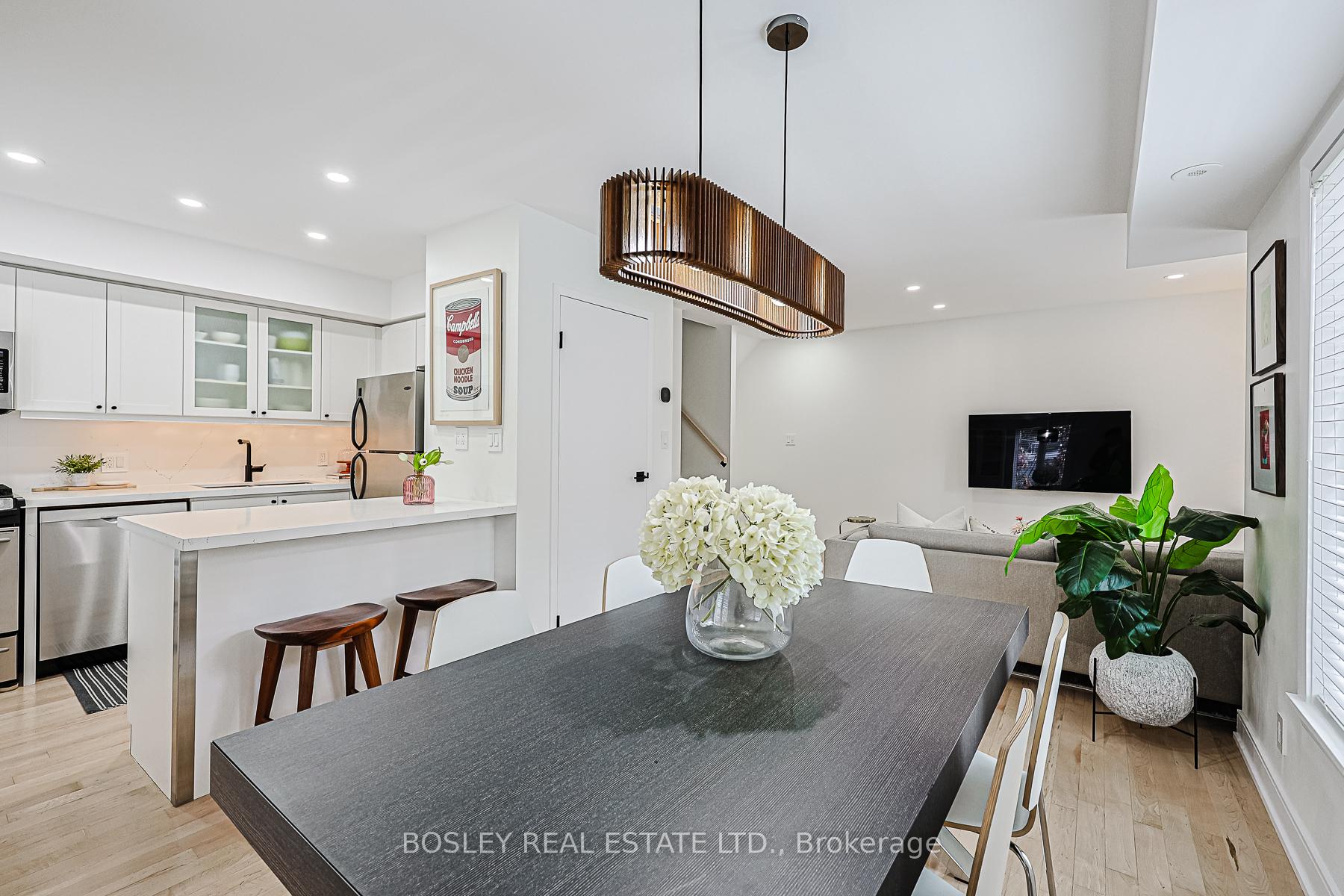 Photo 6 of Unit 923, 50 Western Battery Road, Toronto, Niagara — HOMEH