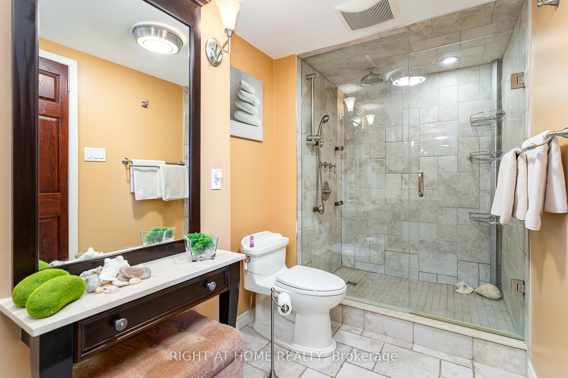 Photo 26 of Unit 911, 360 Watson Street, Whitby, Port Whitby — HOMEH