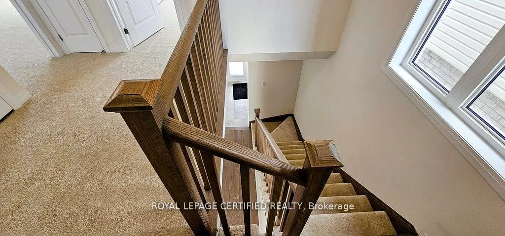 Photo 4 of 104 Soules Square, Hamilton, Binbrook — HOMEH