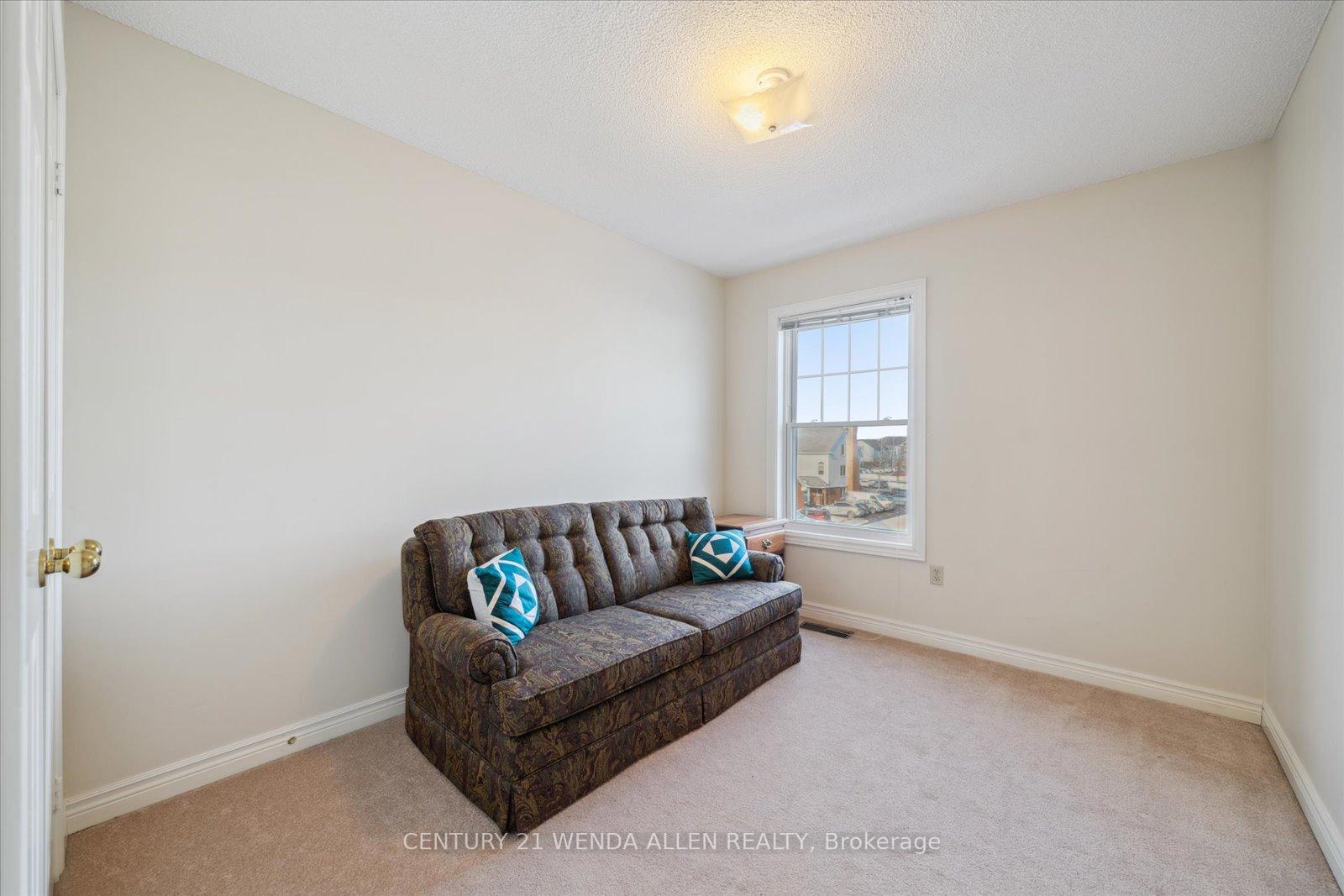 Photo 23 of Unit I8, 1659 Nash Road, Clarington, Courtice — HOMEH