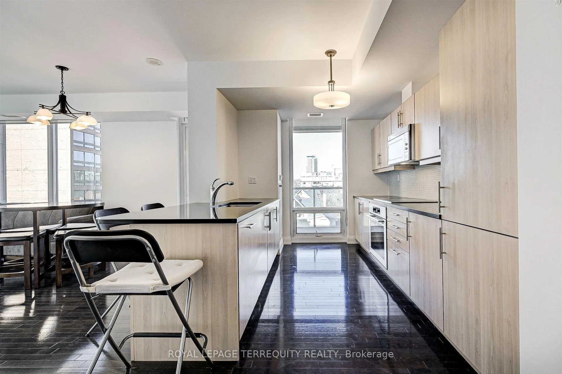 Photo 9 of Unit 418, 1 Bedford Road, Toronto, The Annex — HOMEH