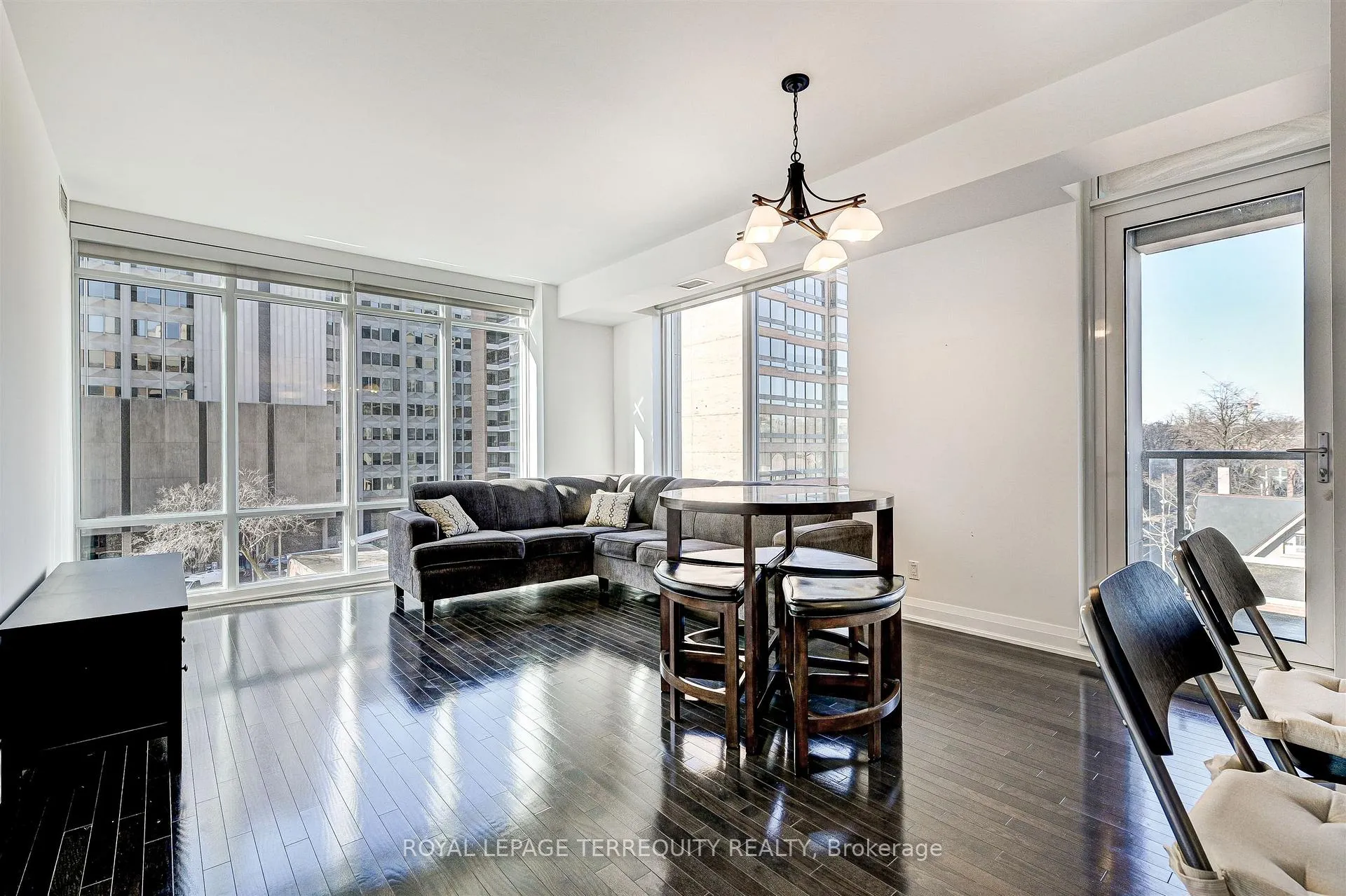 Photo 13 of Unit 418, 1 Bedford Road, Toronto, The Annex — HOMEH