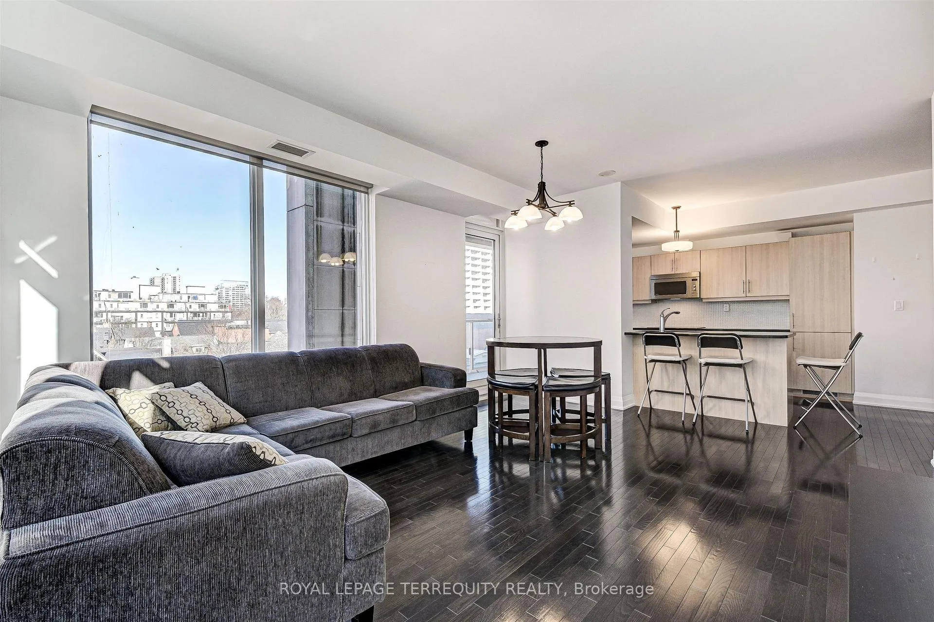 Photo 16 of Unit 418, 1 Bedford Road, Toronto, The Annex — HOMEH