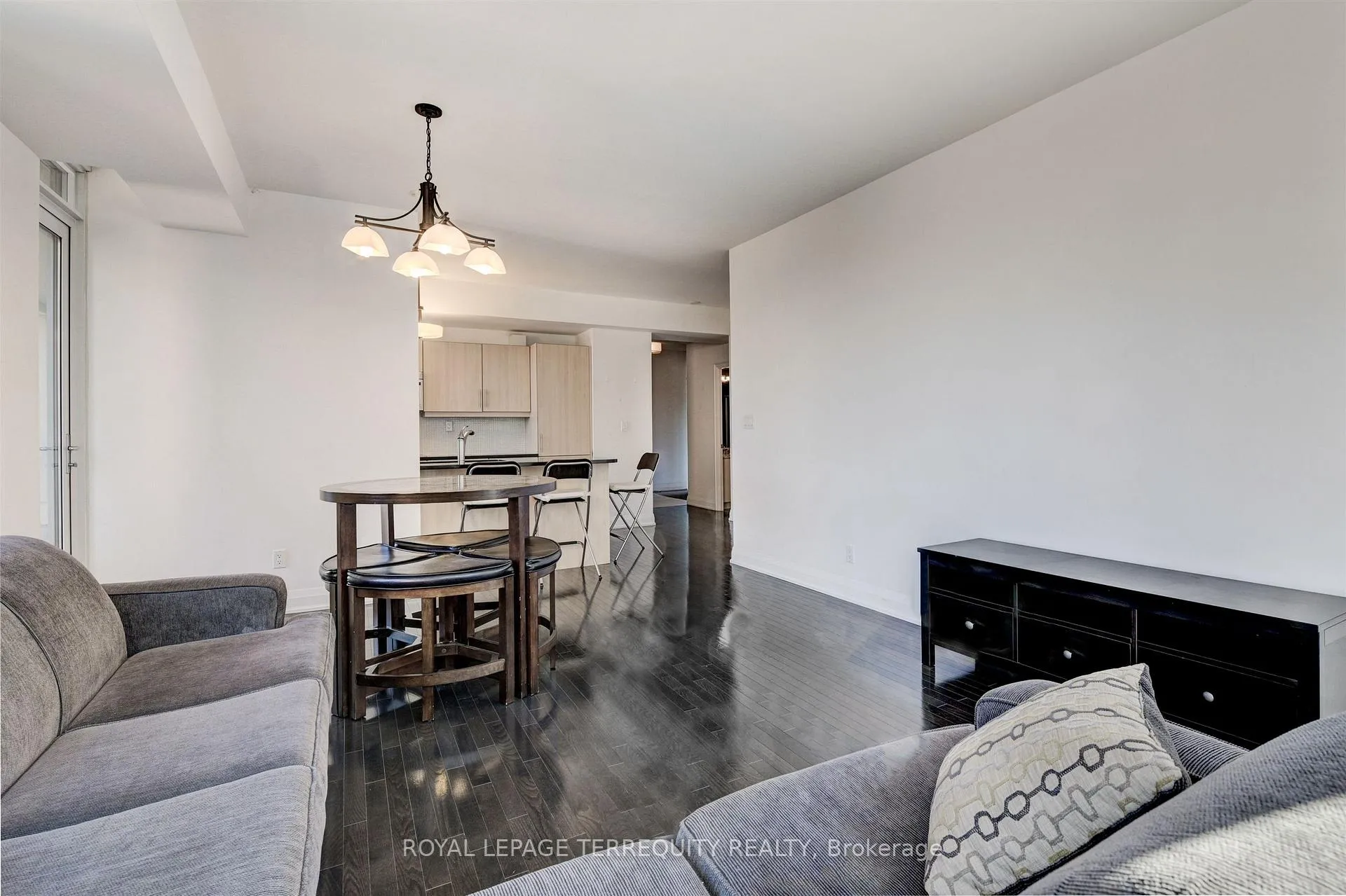 Photo 18 of Unit 418, 1 Bedford Road, Toronto, The Annex — HOMEH