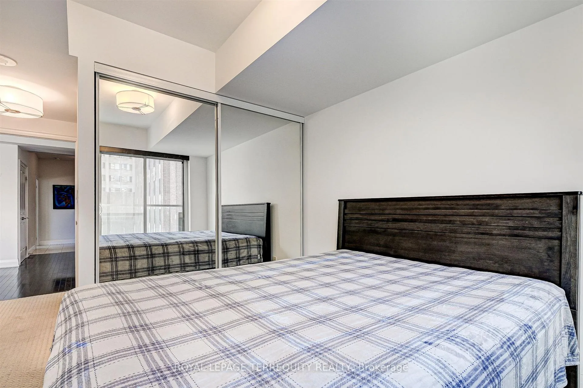Photo 21 of Unit 418, 1 Bedford Road, Toronto, The Annex — HOMEH