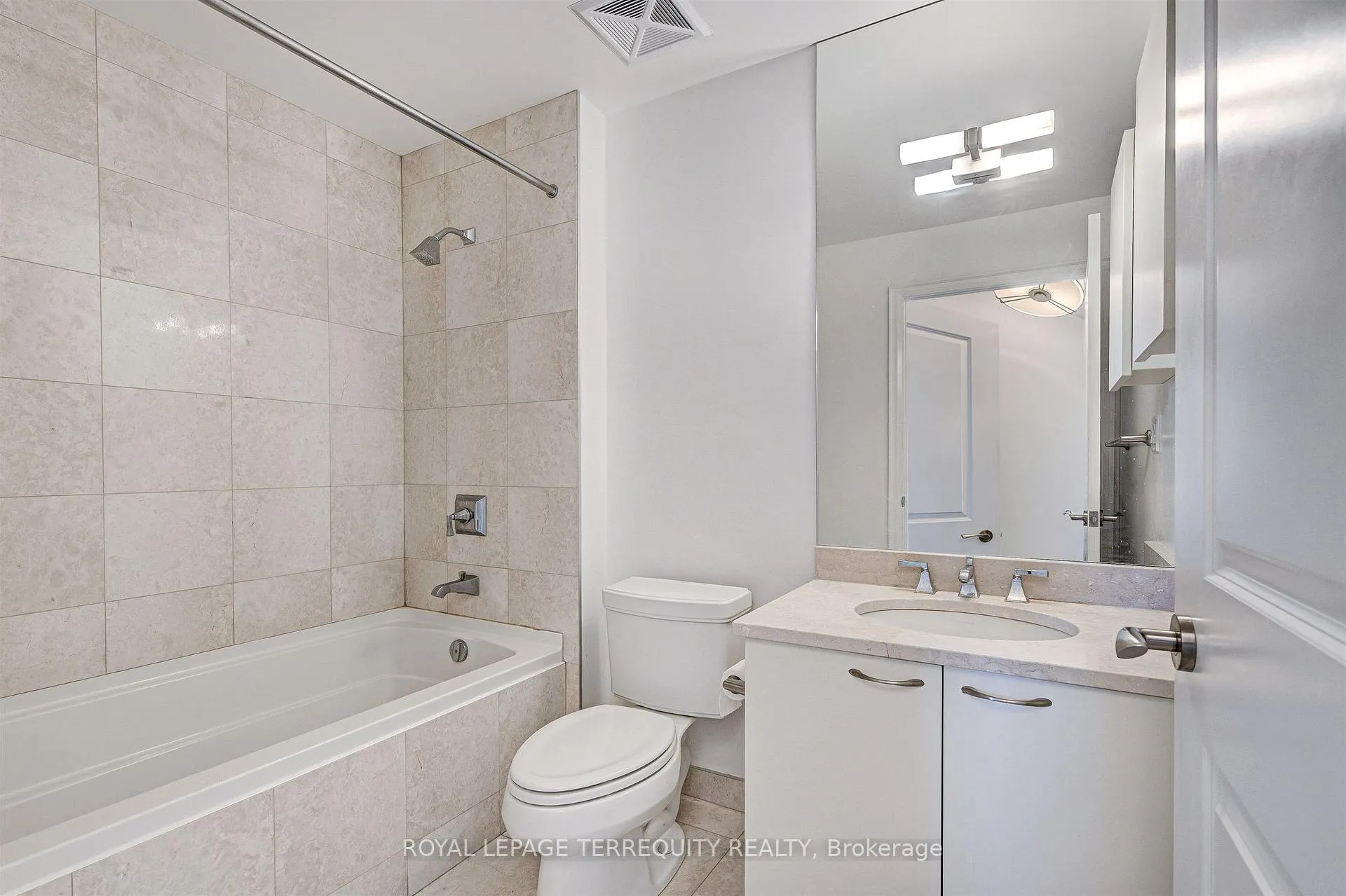 Photo 25 of Unit 418, 1 Bedford Road, Toronto, The Annex — HOMEH